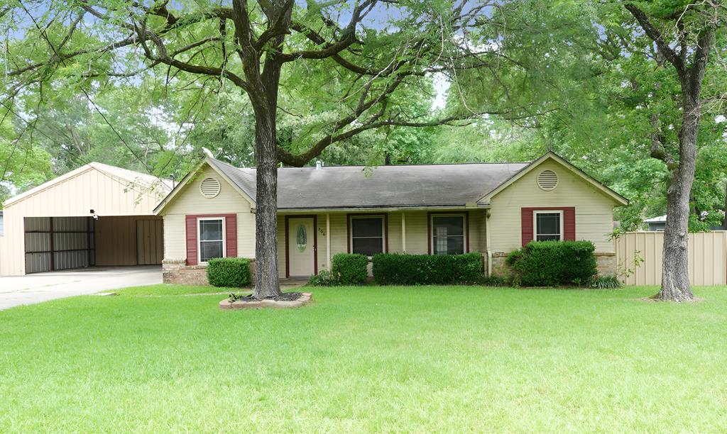 Dale St, Diboll, TX 75941