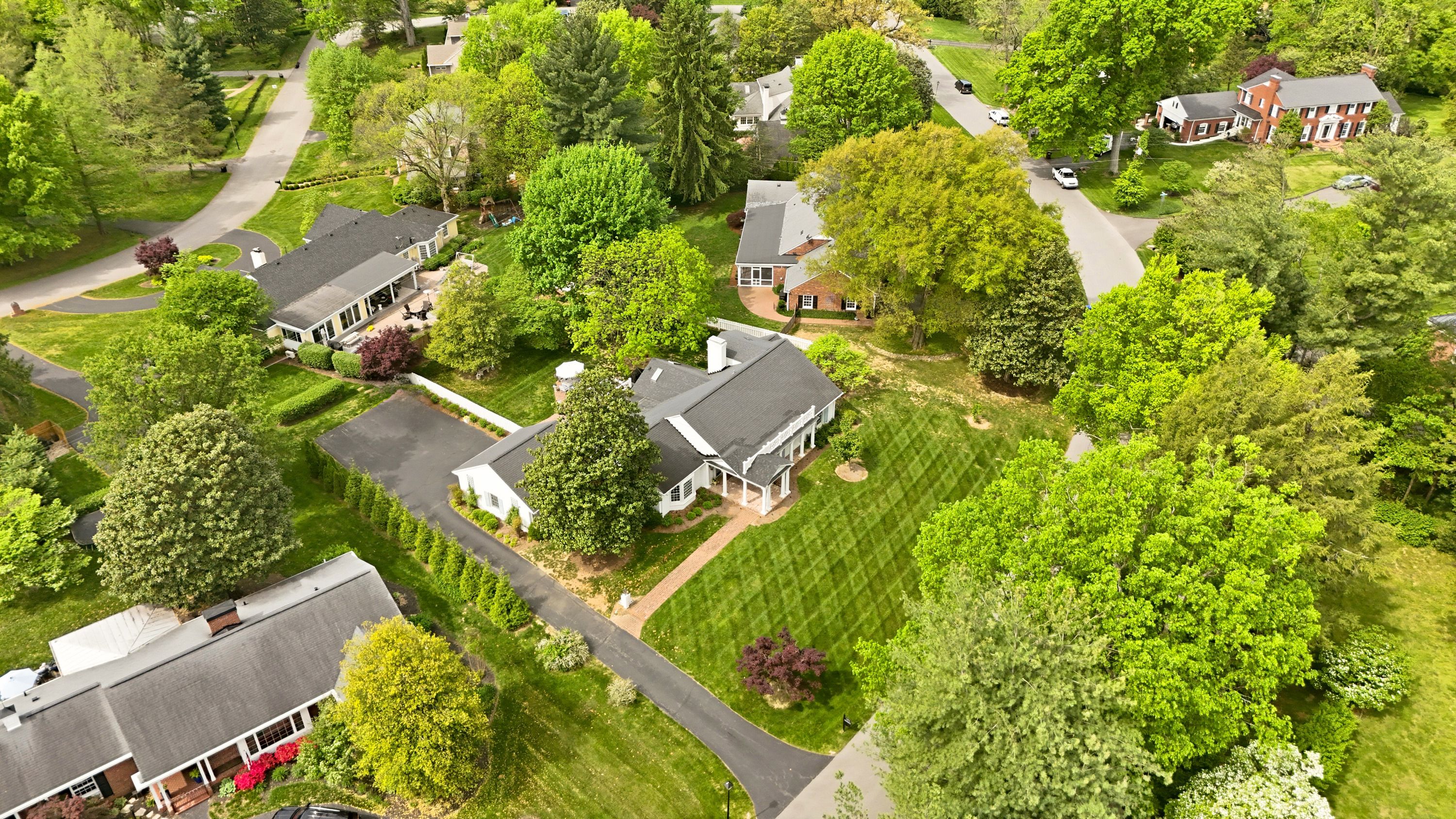  506 Jarvis Lane, Louisville, KY 40207 - 物件實景