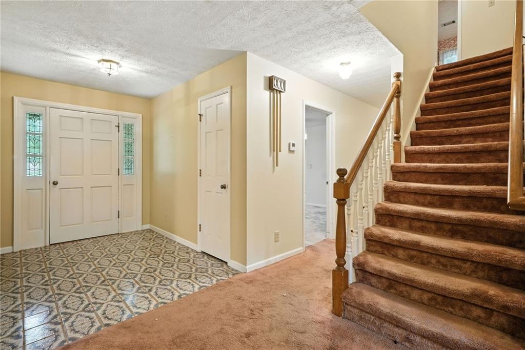 Snellville, Georgia, 30078, United States, 7 Bedrooms Bedrooms, ,5 BathroomsBathrooms,Residential,For Sale,1919964