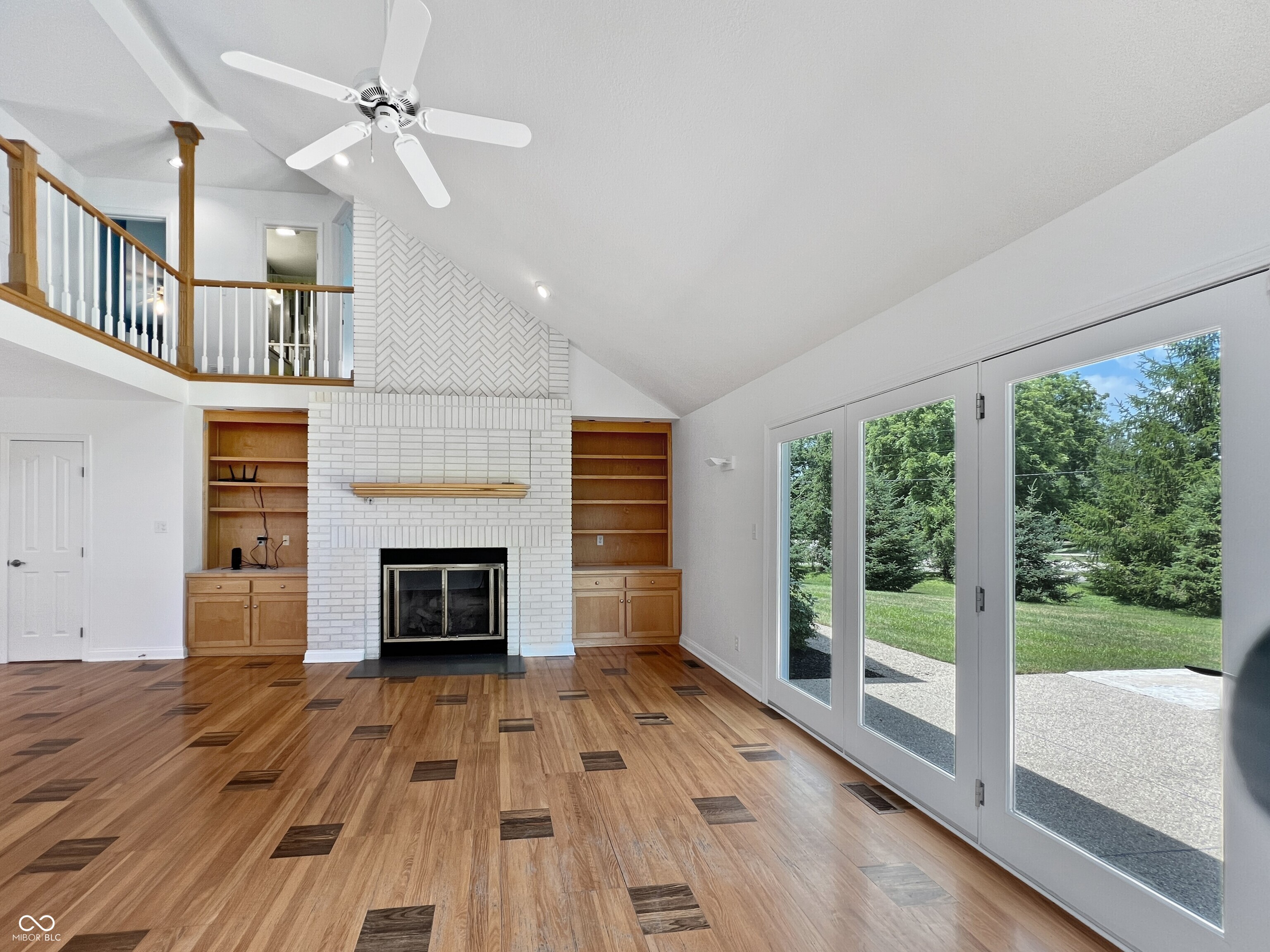 Columbus, Indiana, 47201, United States, 5 Bedrooms Bedrooms, ,6 BathroomsBathrooms,Residential,For Sale,1979621