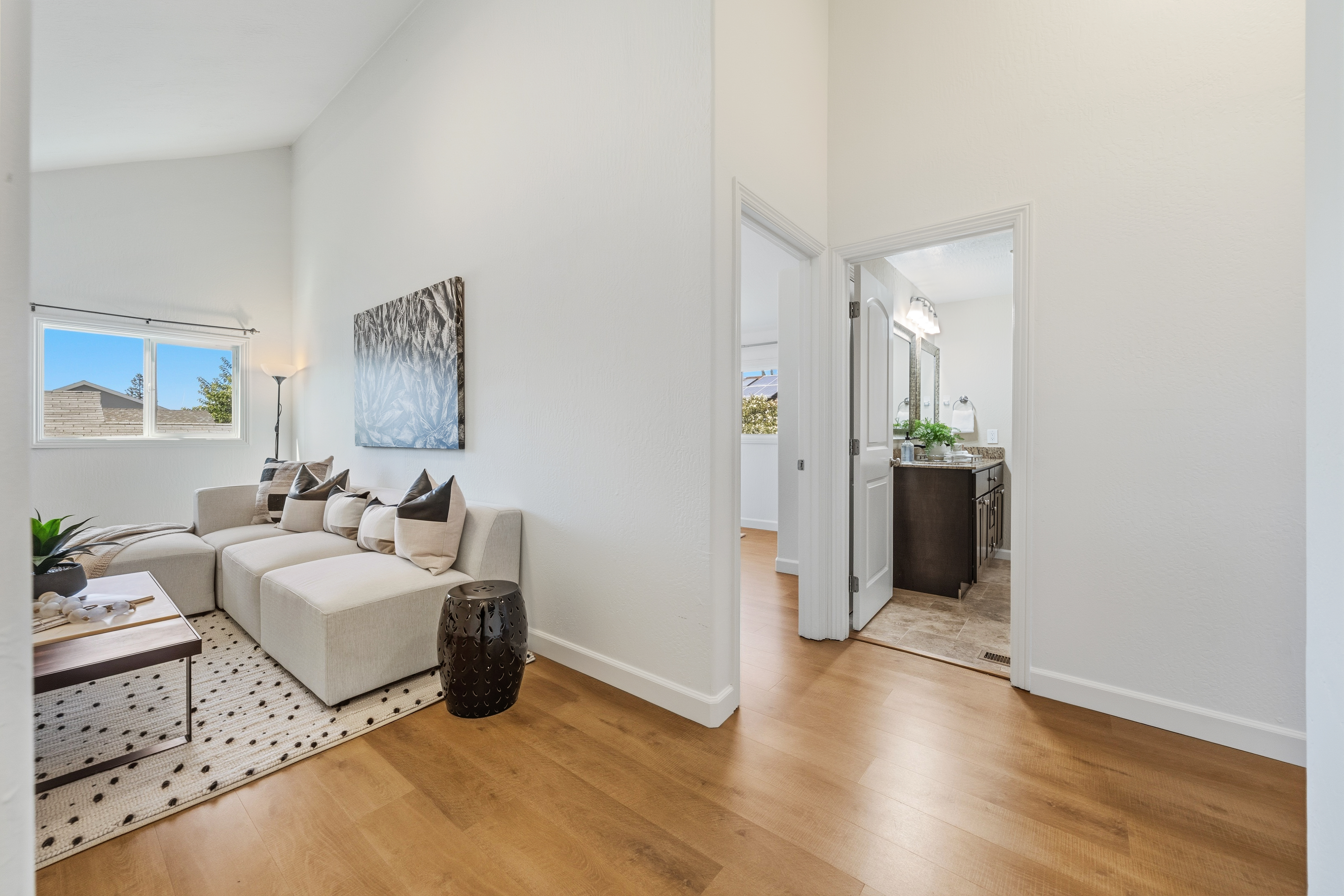 Expansive Vista Park Residence - 物件實景