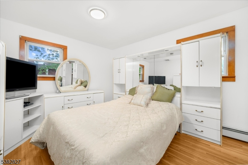 Hackettstown Town, New Jersey, 07840, United States, 4 Bedrooms Bedrooms, ,2 BathroomsBathrooms,Residential,For Sale,1940859