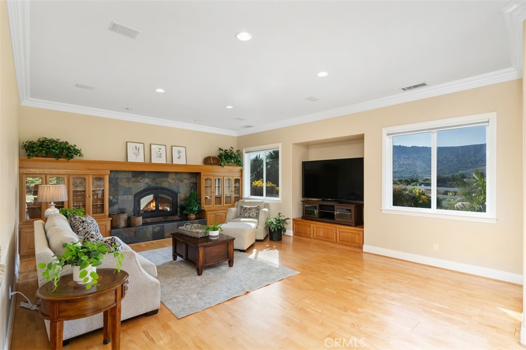 Temecula, California, 92590, United States, 4 Bedrooms Bedrooms, ,5 BathroomsBathrooms,Residential,For Sale,1795707