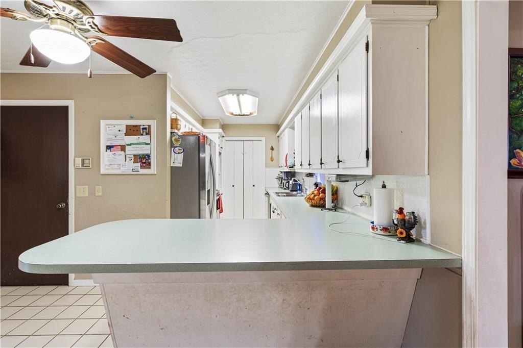 Siloam Springs, Arkansas, 72761, United States, 3 Bedrooms Bedrooms, ,4 BathroomsBathrooms,Residential,For Sale,1981853