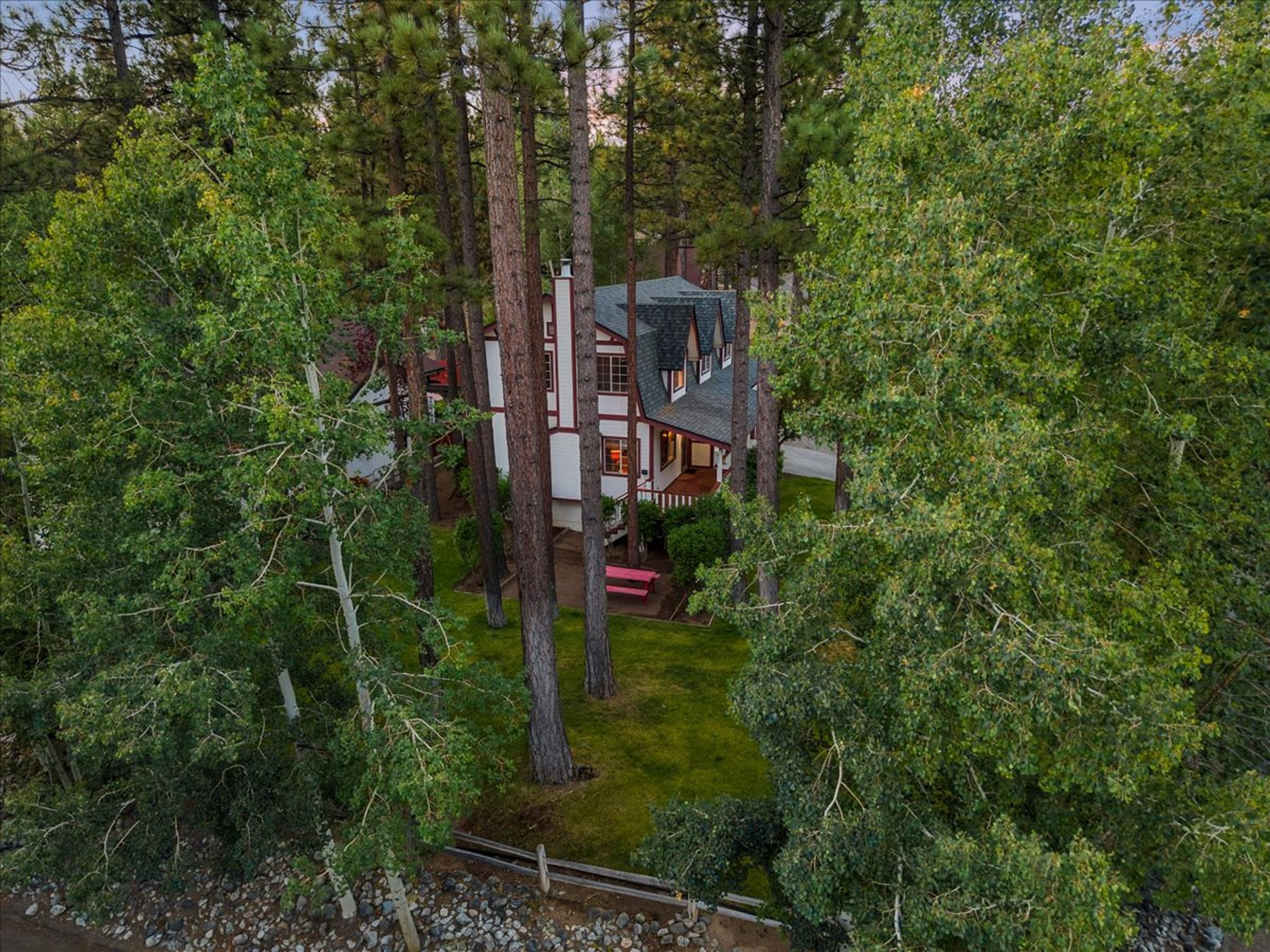  416 Pineview Drive, Big Bear, CA 92314 - 物件實景