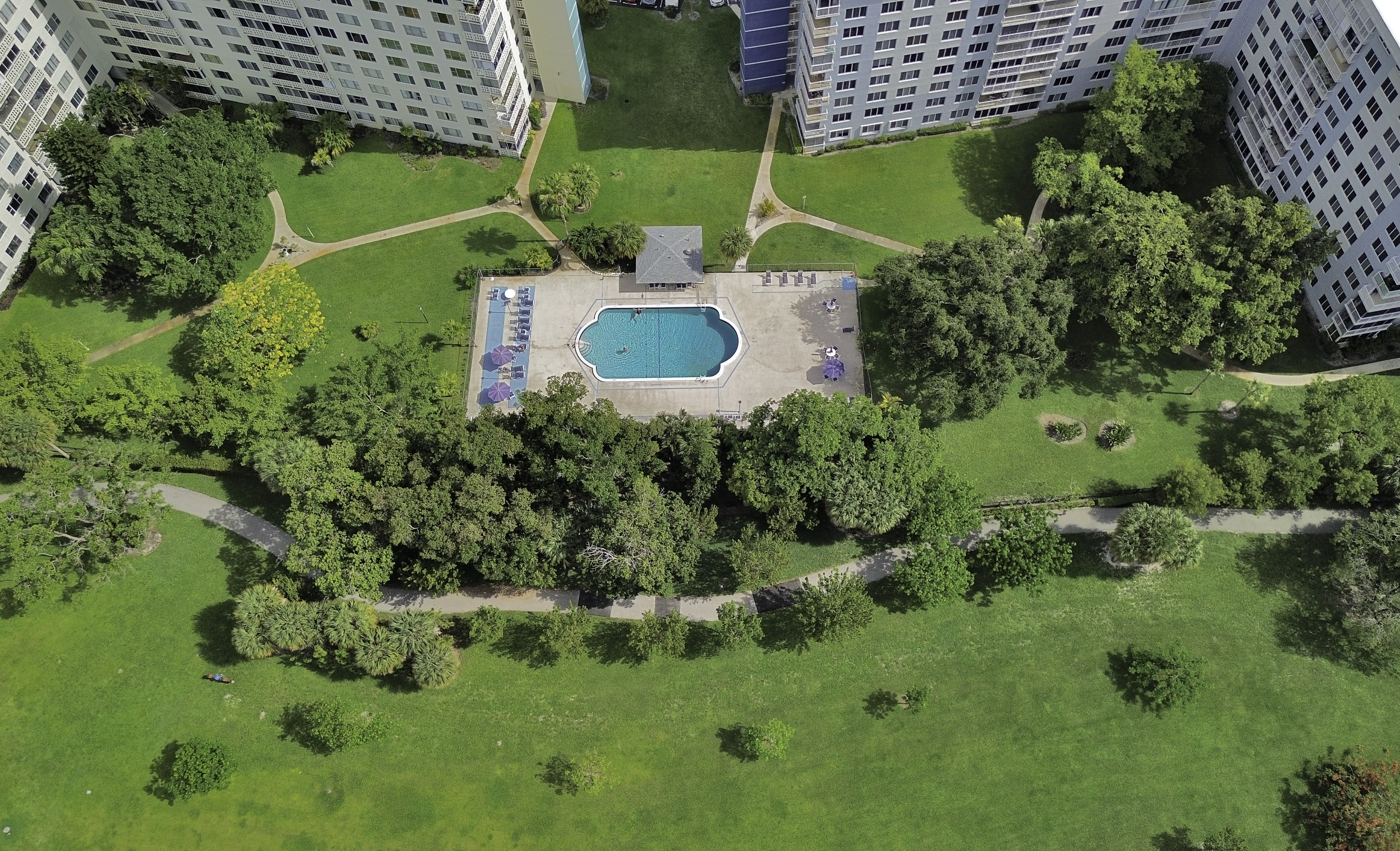  4200 Hillcrest Dr, Hollywood, FL, 33021 - 物件實景