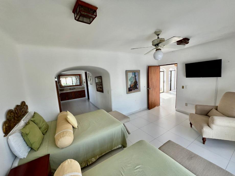 Calle de los riscos, Manzanillo, Colima, 28867, Mexico, 3 Bedrooms Bedrooms, ,3 BathroomsBathrooms,Residential,For Sale,Calle de los riscos,1416641