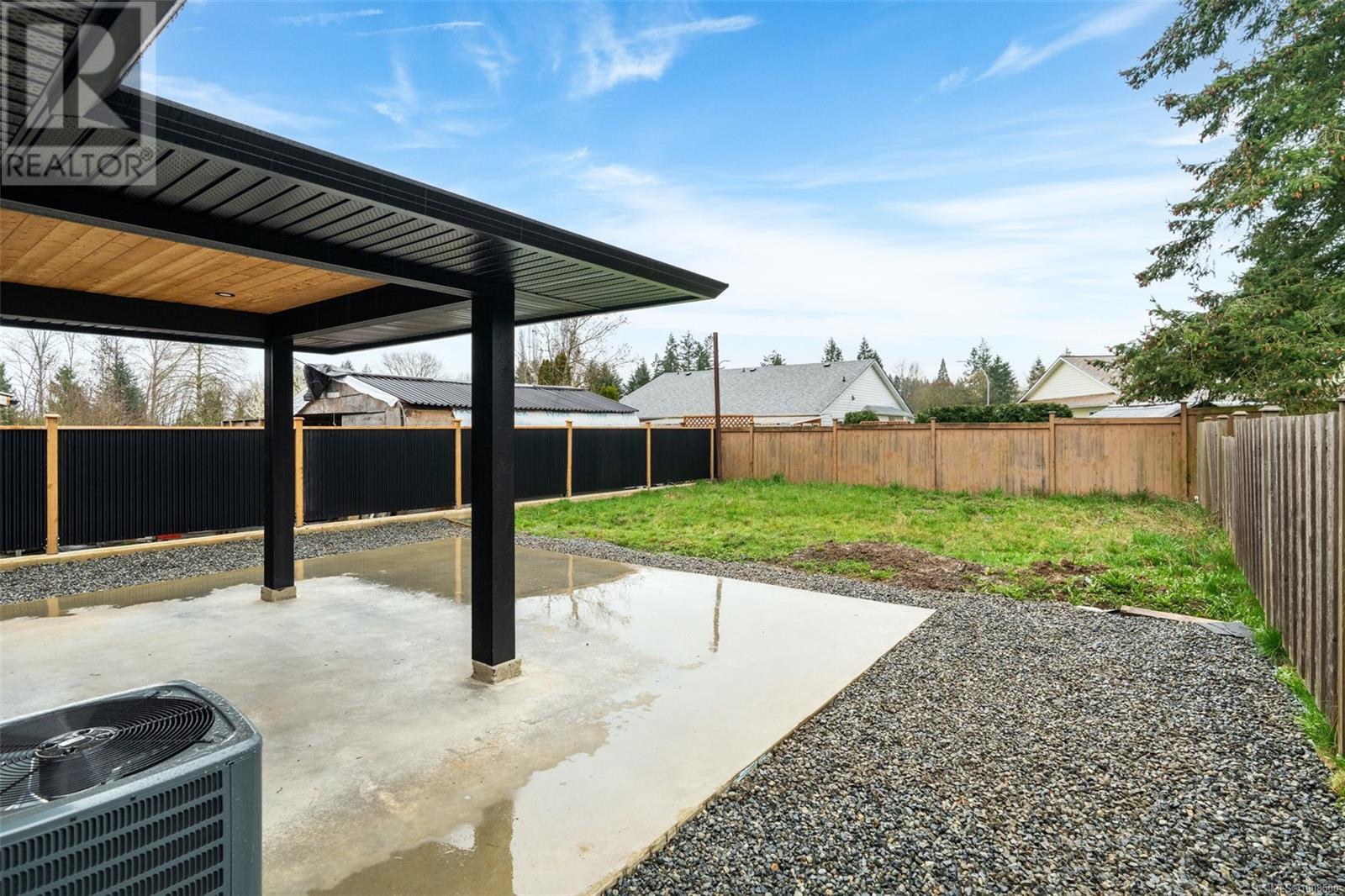 DUNCAN, British Columbia, V9L 4B4, CA, 4 Bedrooms Bedrooms, ,4 BathroomsBathrooms,Residential,For Sale,1910827