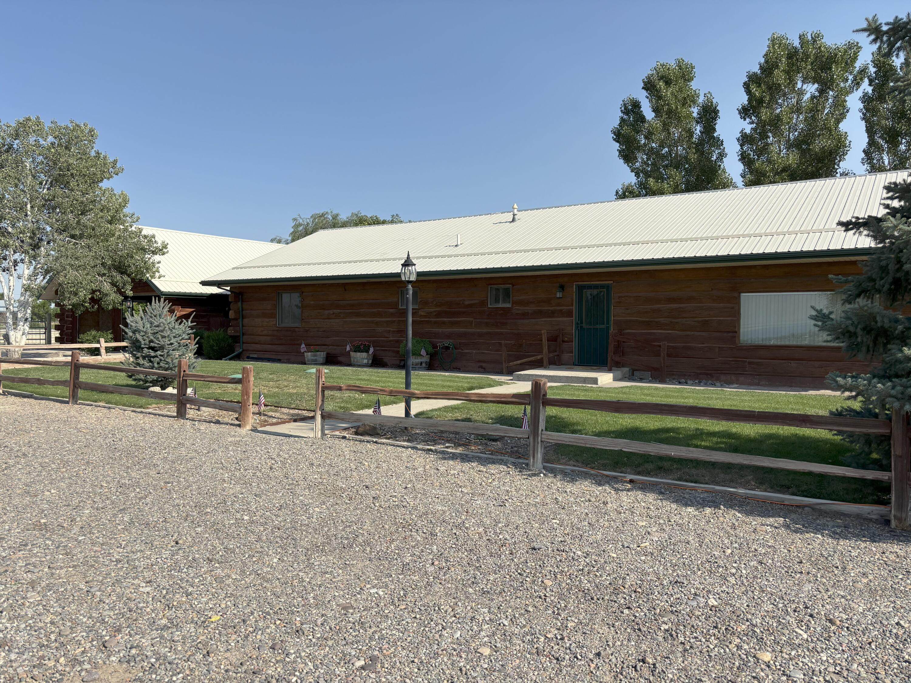 Montrose, Colorado, United States, 3 Bedrooms Bedrooms, ,3 BathroomsBathrooms,Residential,For Sale,1792870