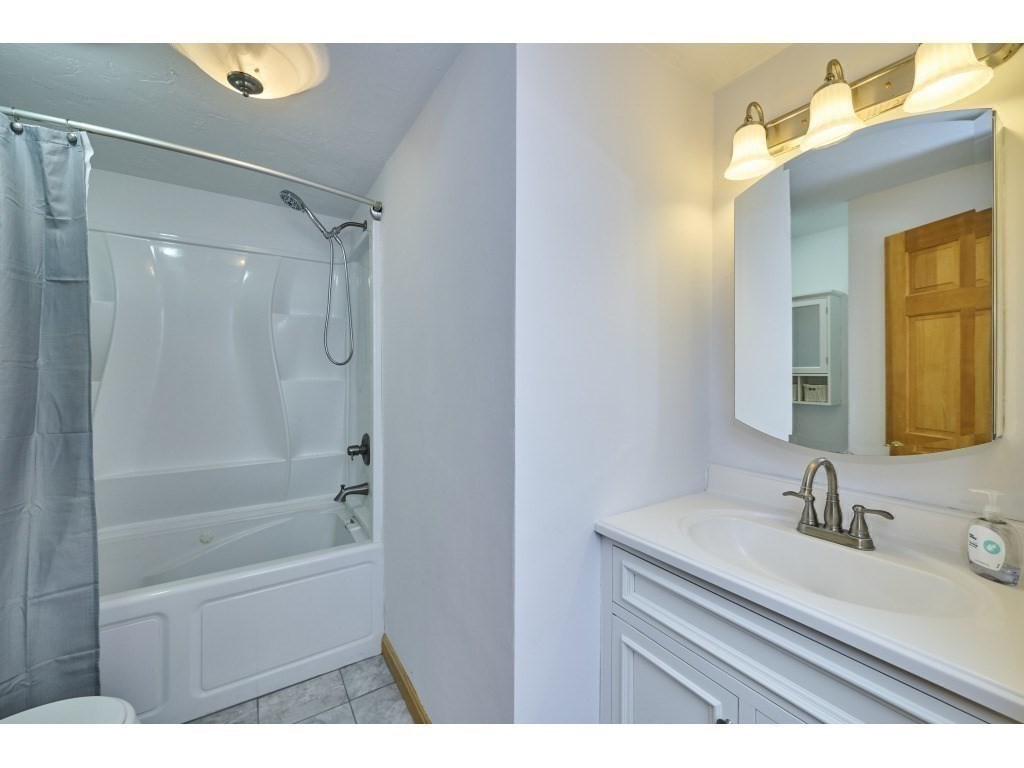 Stoughton, Massachusetts, 02072, United States, 7 Bedrooms Bedrooms, ,5 BathroomsBathrooms,Residential,For Sale,1943910