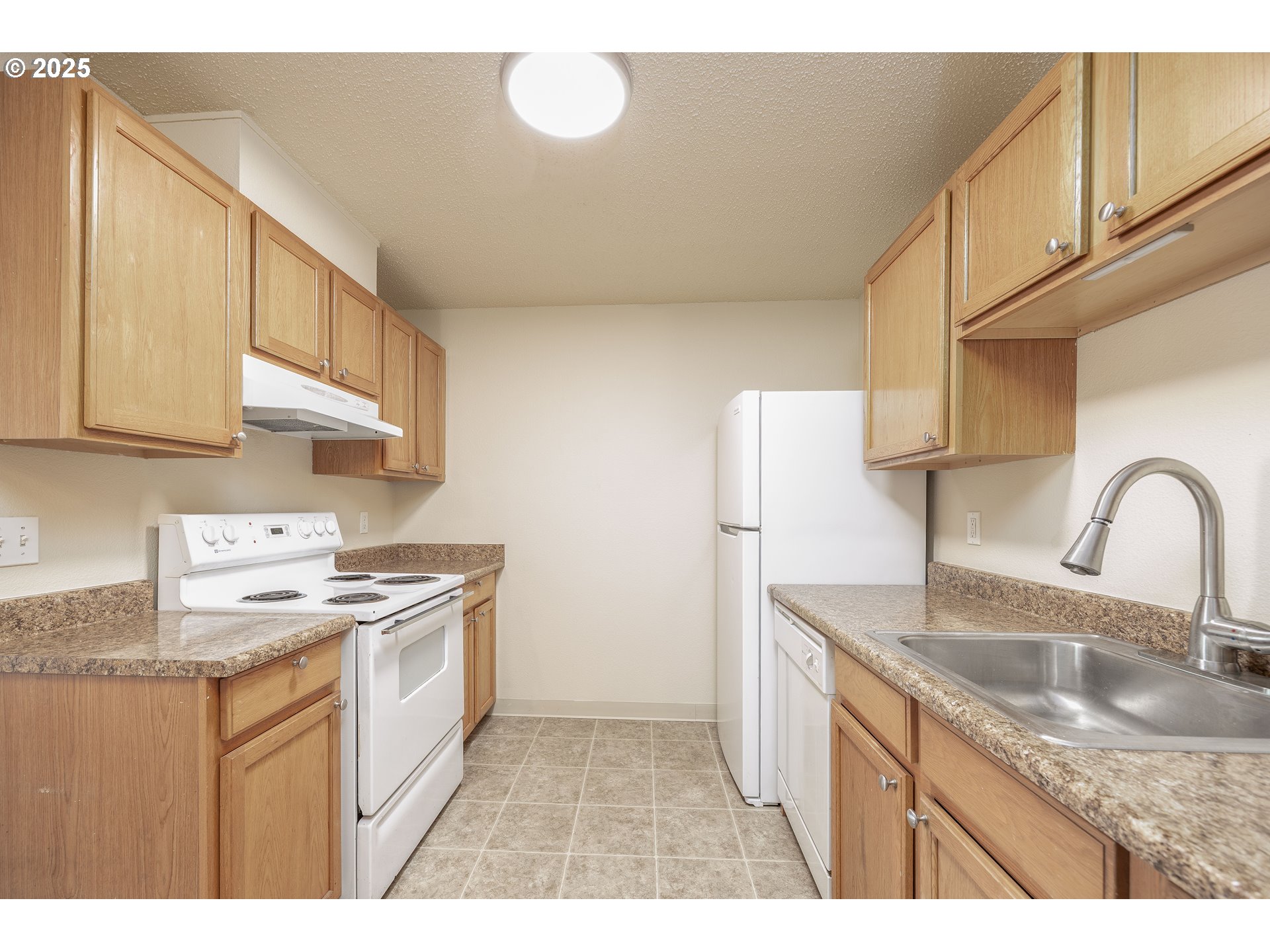 Centralia, Washington, 98531, United States, ,Residential,For Sale,1993494