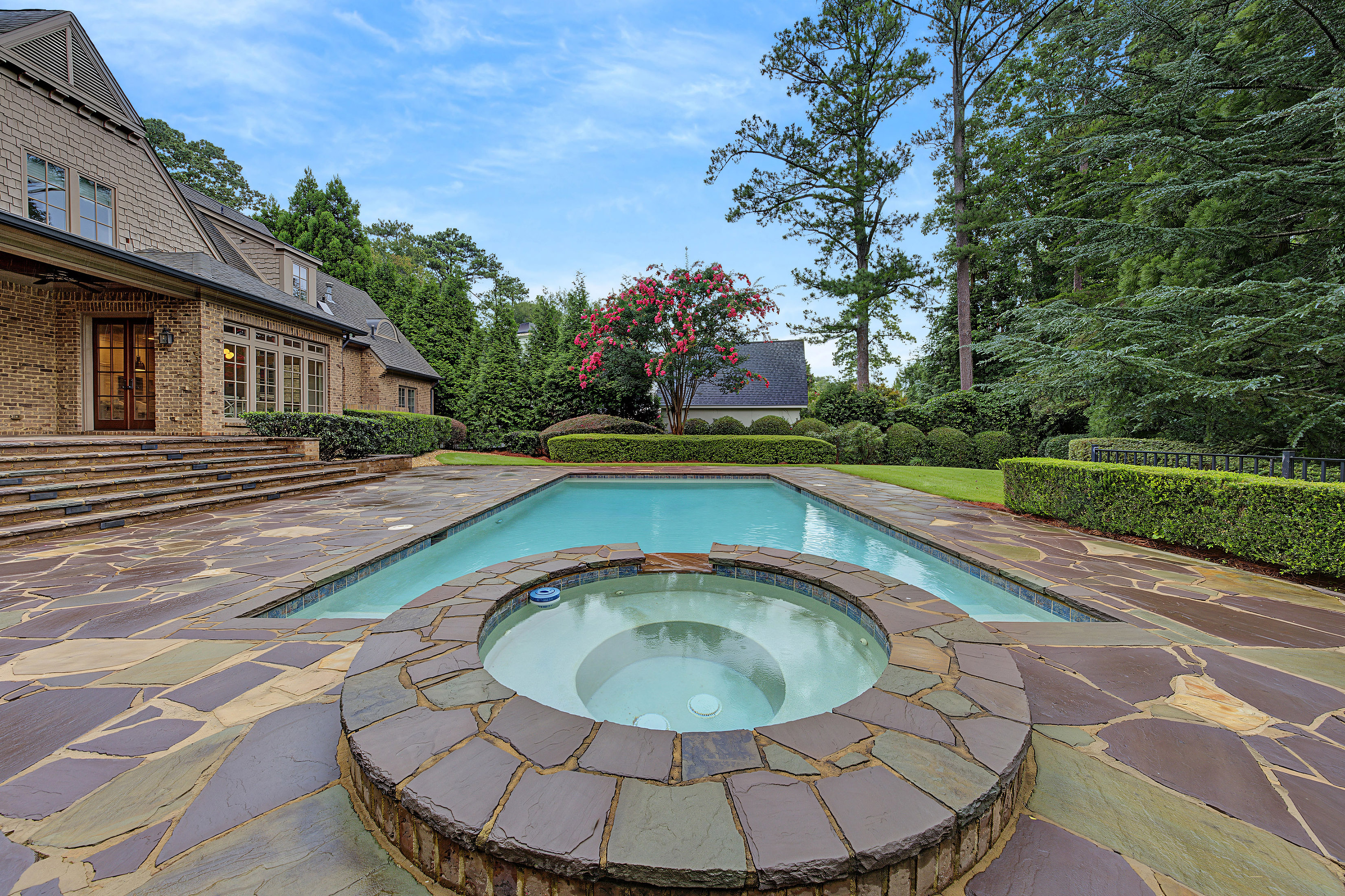  Exceptional Fully Gated Estate Near Chastain Park - 物件實景