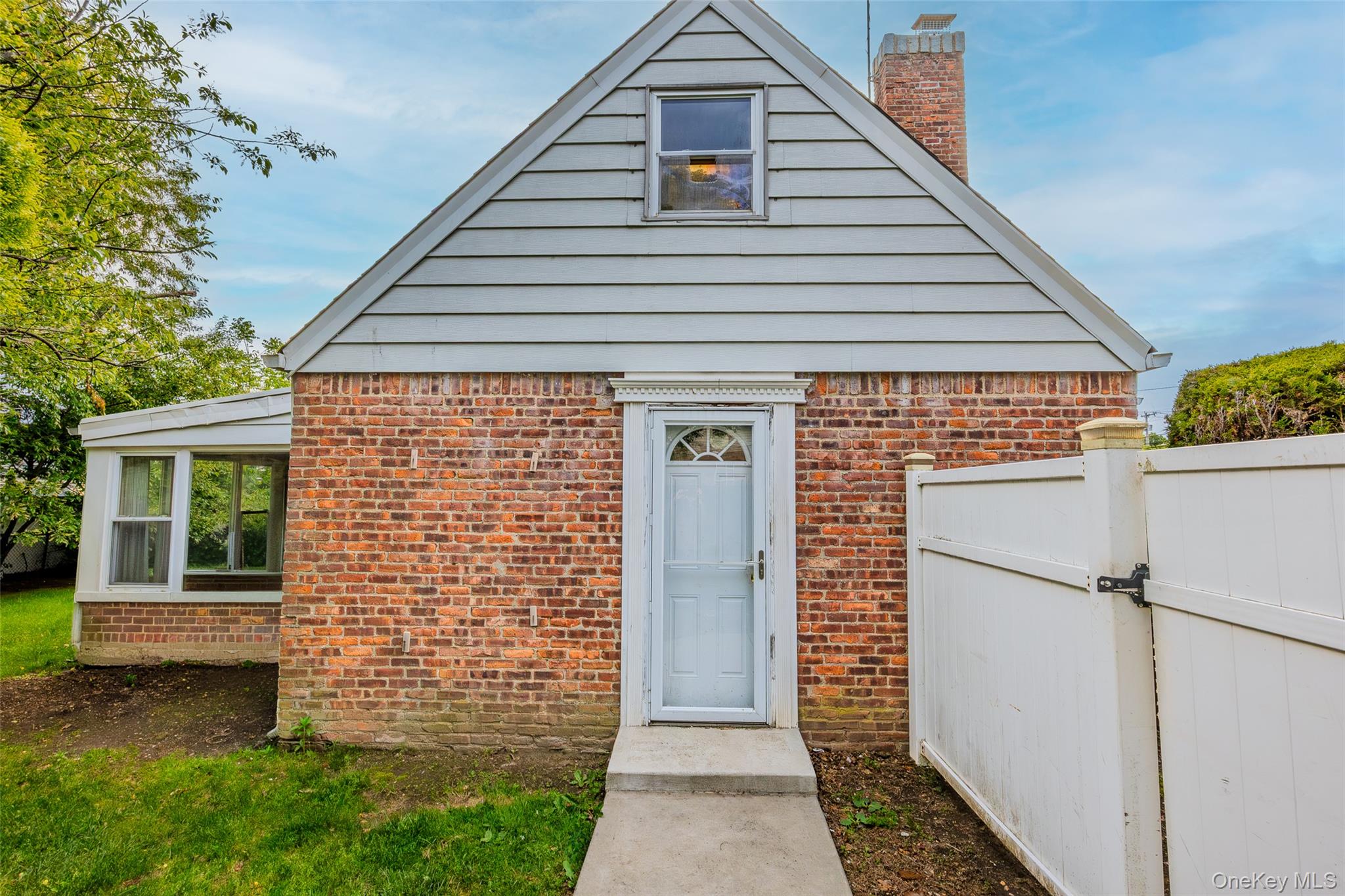 Uniondale, New York, 11553, United States, 4 Bedrooms Bedrooms, ,3 BathroomsBathrooms,Residential,For Sale,2049271