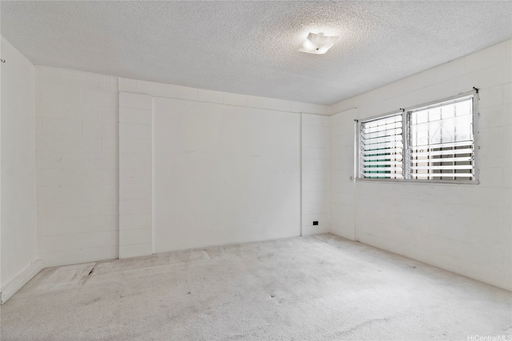 Waipahu, Hawaii, 96797, United States, 7 Bedrooms Bedrooms, ,5 BathroomsBathrooms,Residential,For Sale,1987843