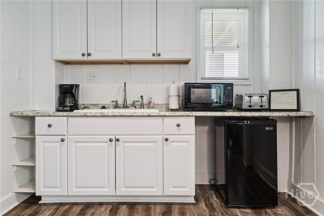 TYBEE ISLAND, Georgia, 31328, United States, 6 Bedrooms Bedrooms, ,5 BathroomsBathrooms,Residential,For Sale,2033140
