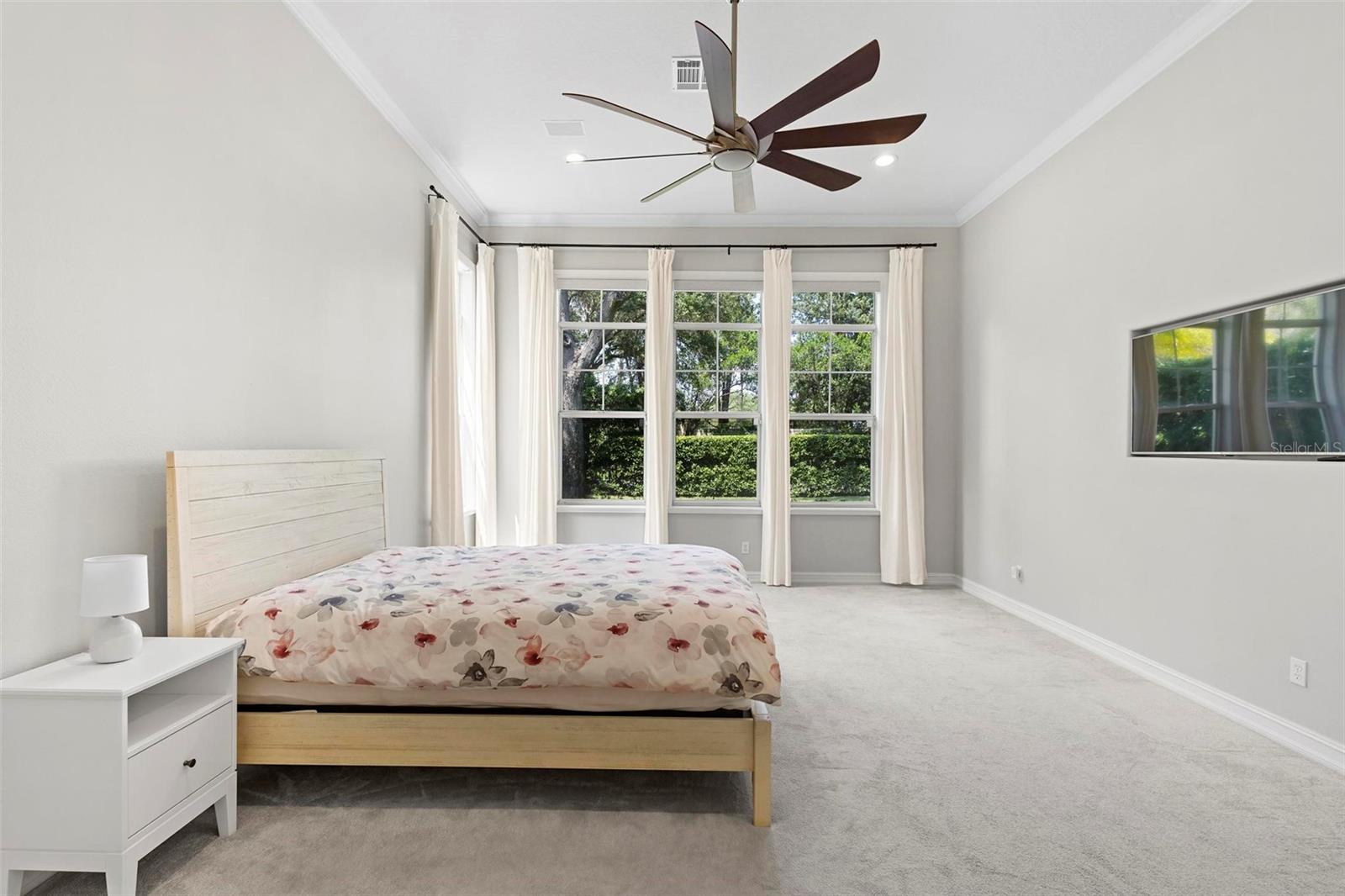 ORLANDO, Florida, 32827, United States, 3 Bedrooms Bedrooms, ,5 BathroomsBathrooms,Residential,For Sale,1825170
