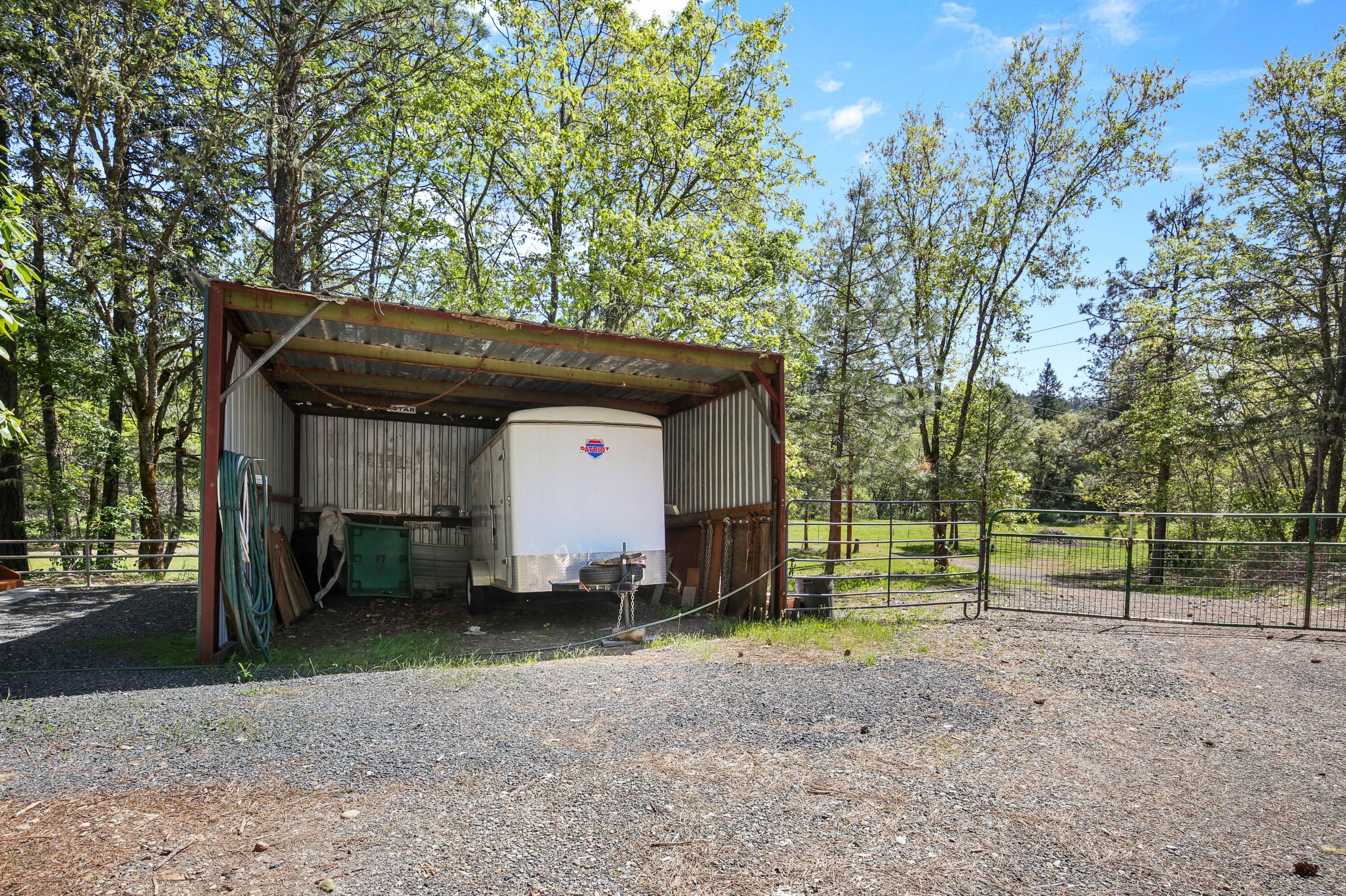 Cave Junction, Oregon, 97523, United States, 3 Bedrooms Bedrooms, ,2 BathroomsBathrooms,Residential,For Sale,1920593