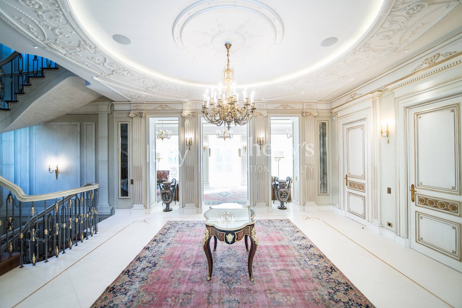  Gorgeous lakefront trophy estate - 物件實景