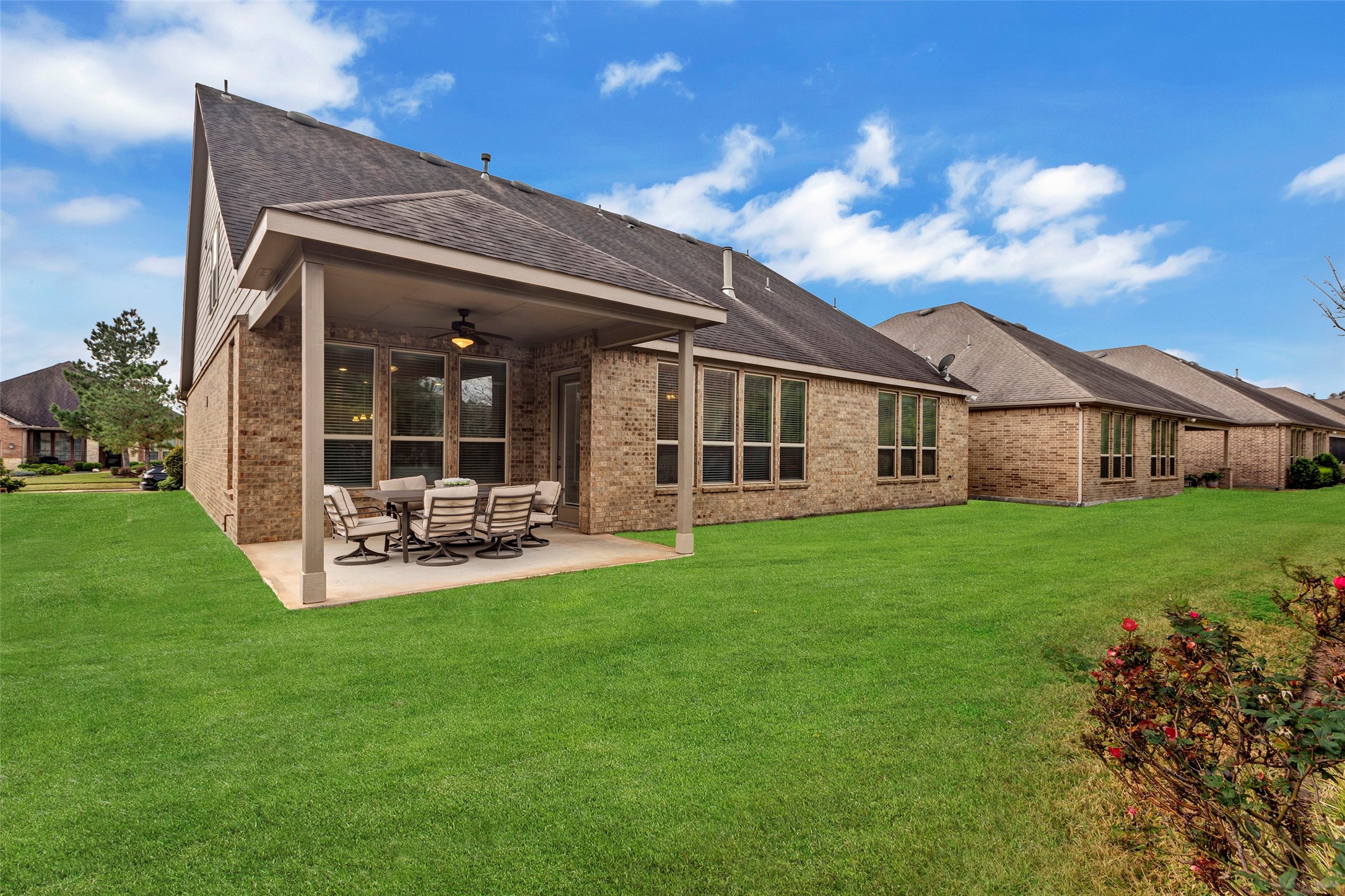 Spring, Texas, 77382, United States, 4 Bedrooms Bedrooms, ,4 BathroomsBathrooms,Residential,For Sale,1903893