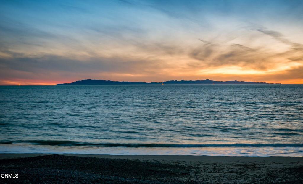 Ventura, California, 93001, United States, 4 Bedrooms Bedrooms, ,4 BathroomsBathrooms,Residential,For Sale,1975034