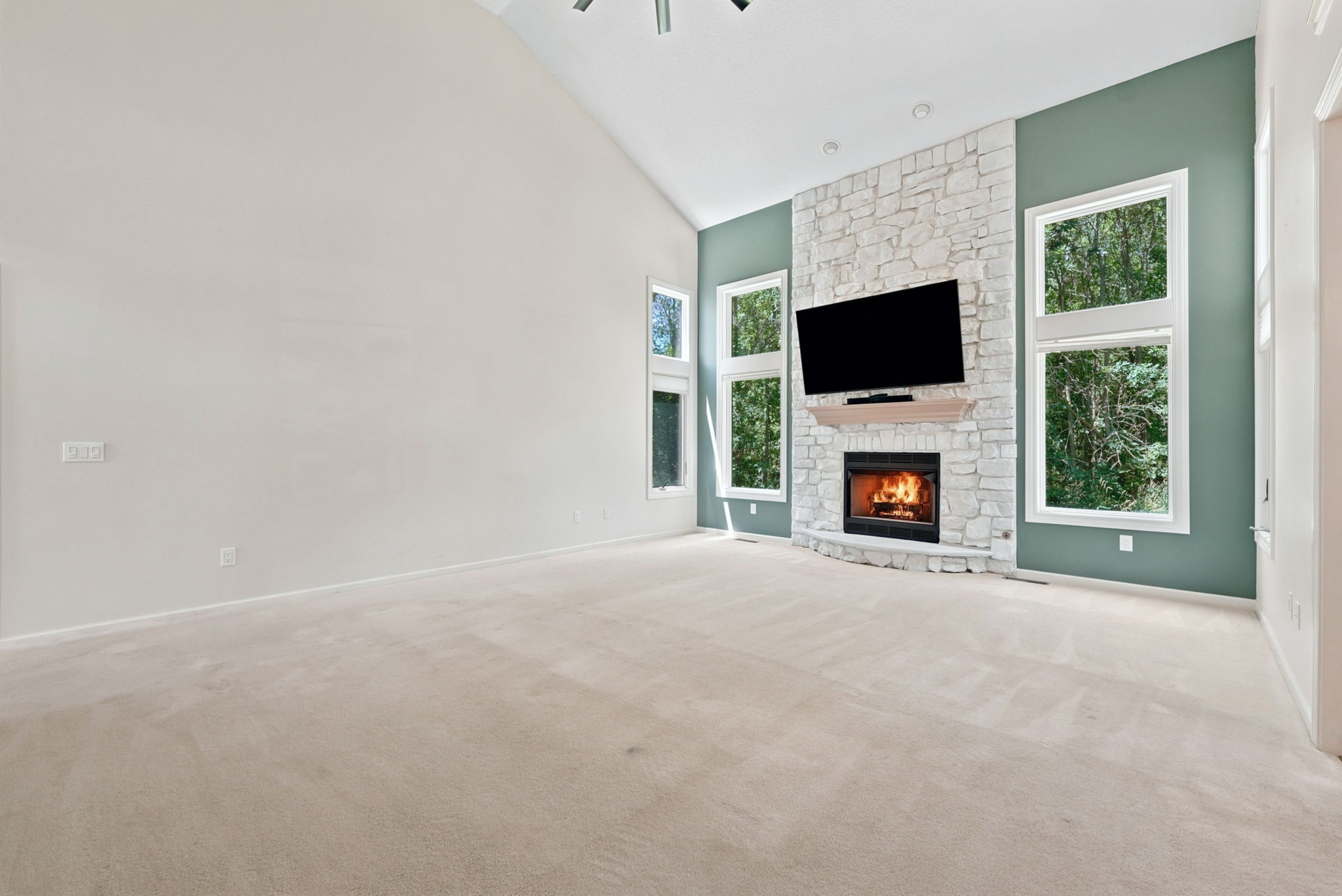  Excellent 3 Bedroom Home with Finished Basement in Fort Wayne - 物件實景