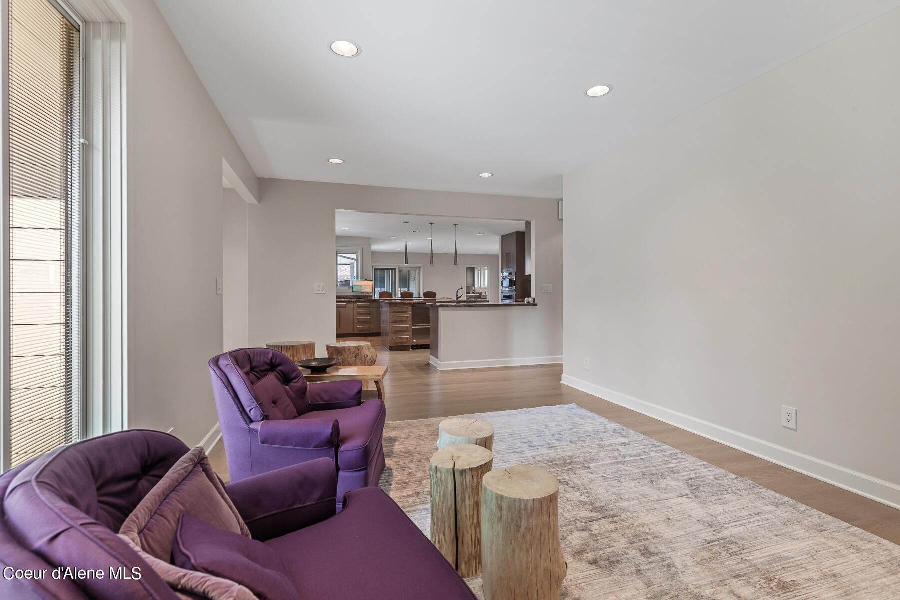 Kellogg, Idaho, 83837, United States, 3 Bedrooms Bedrooms, ,3 BathroomsBathrooms,Residential,For Sale,1915228