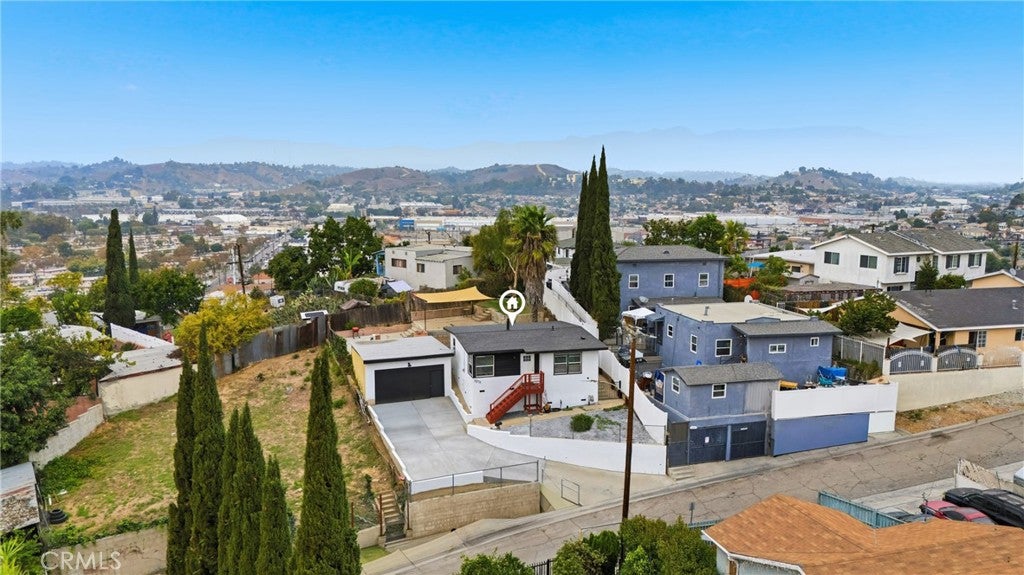 Los Angeles, California, 90063, United States, 2 Bedrooms Bedrooms, ,1 BathroomBathrooms,Residential,For Sale,1990797