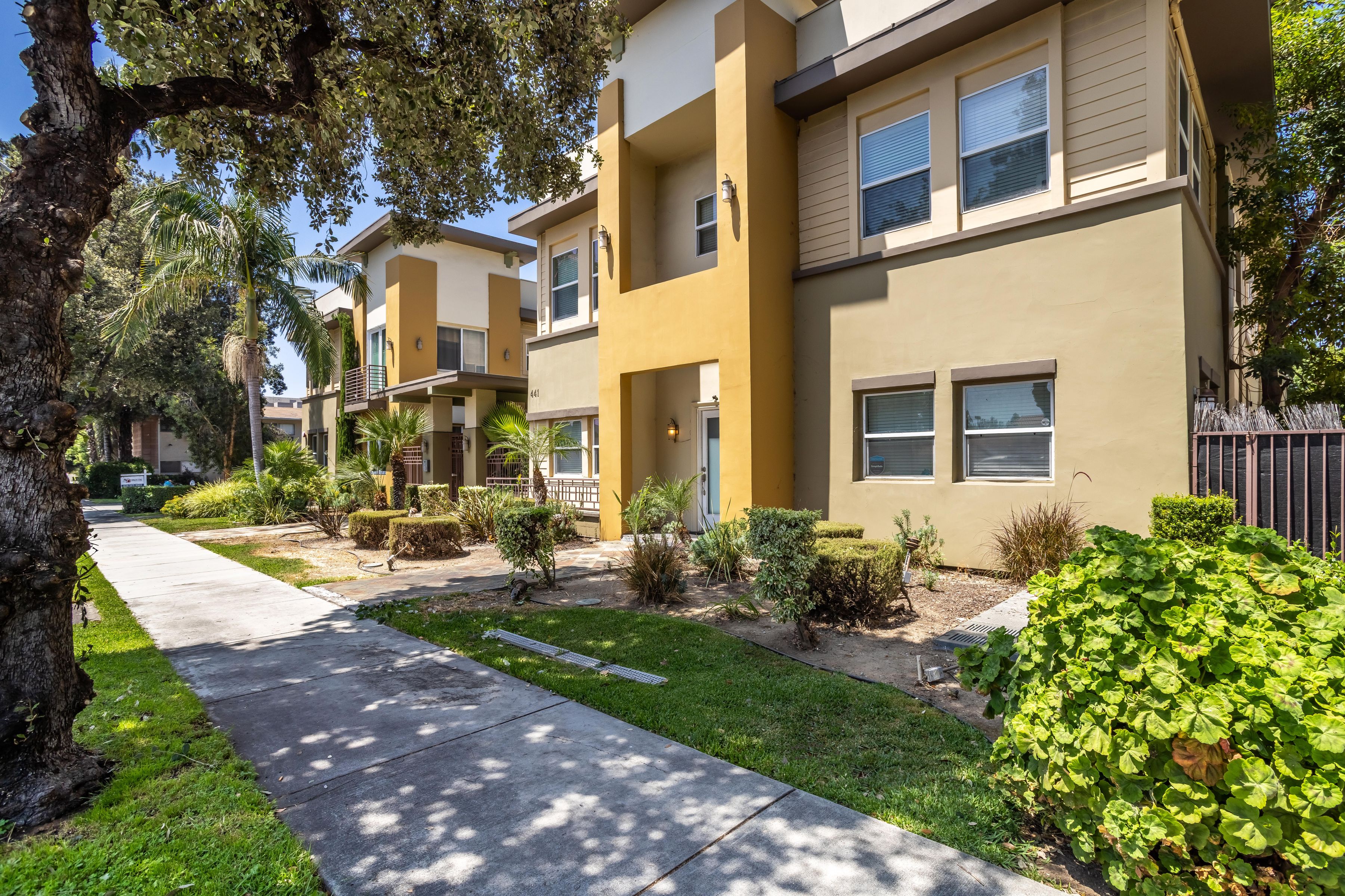  Modern Pasadena Townhome with Private 2-Car Garage - 物件實景