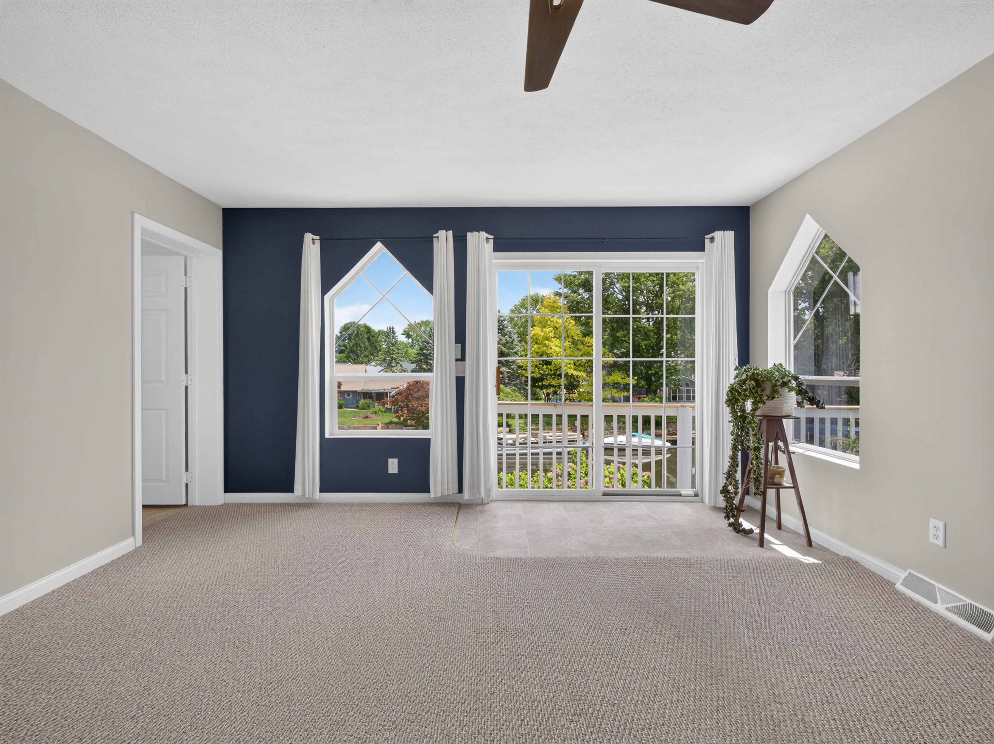  Spacious Channel-Front Home Off Lake Wawasee - 物件實景