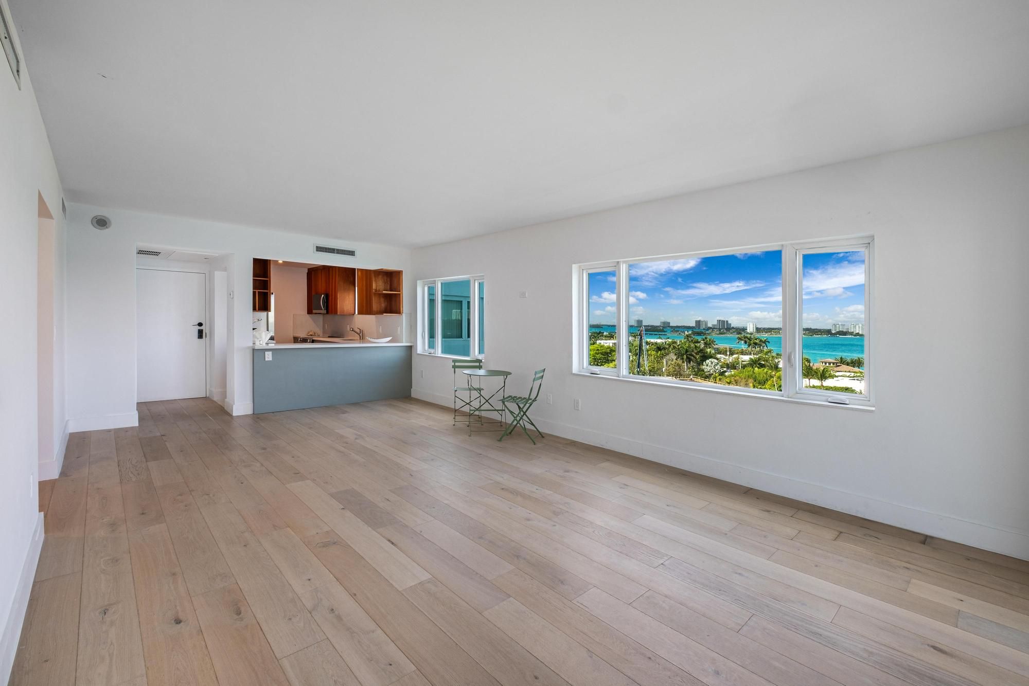  10300 W Bay Harbor Dr, Bay Harbor Islands, FL, 33154 - 物件實景