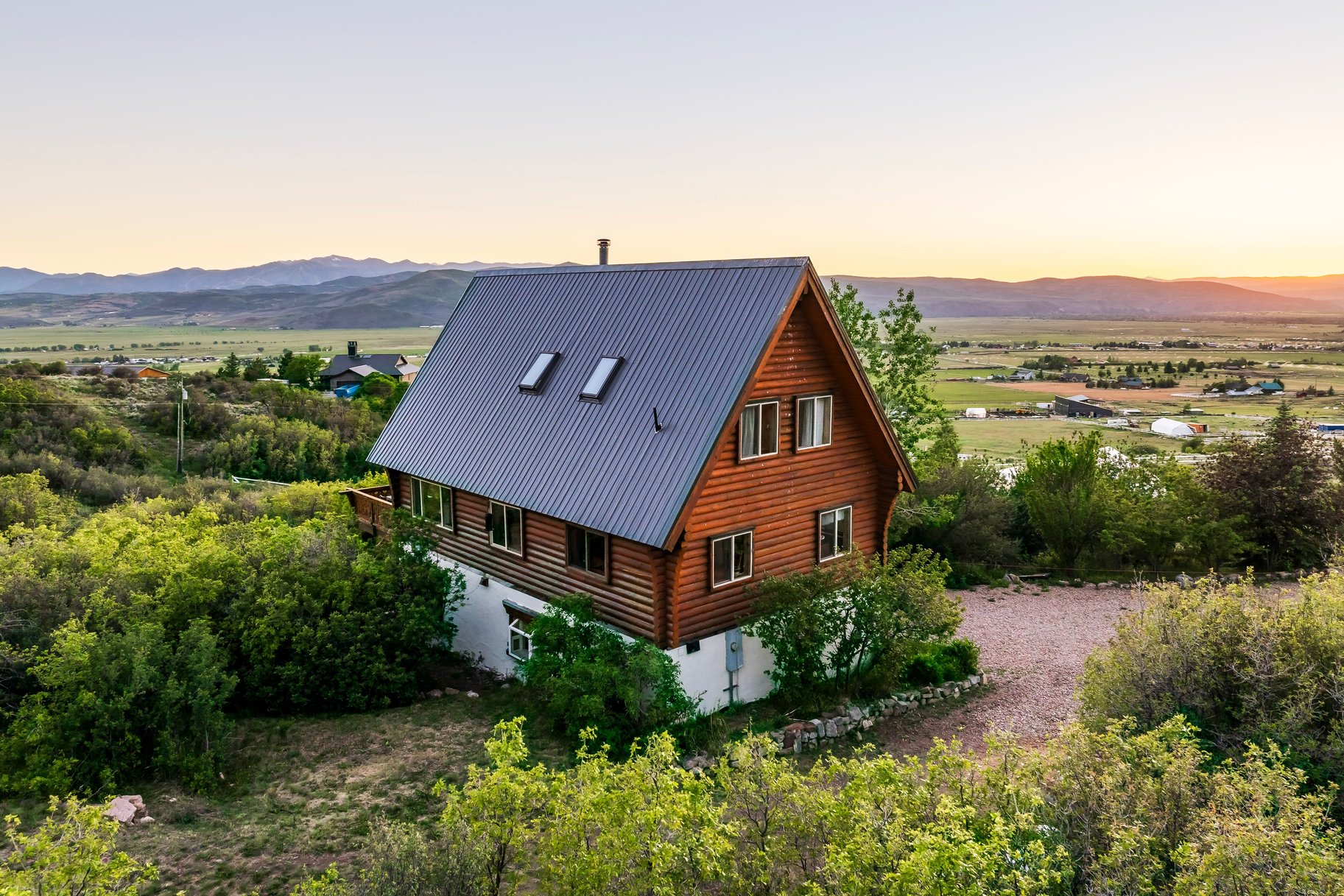  Coming soon Handcrafted Mountain Property on 5 Acres with Views - 物件實景