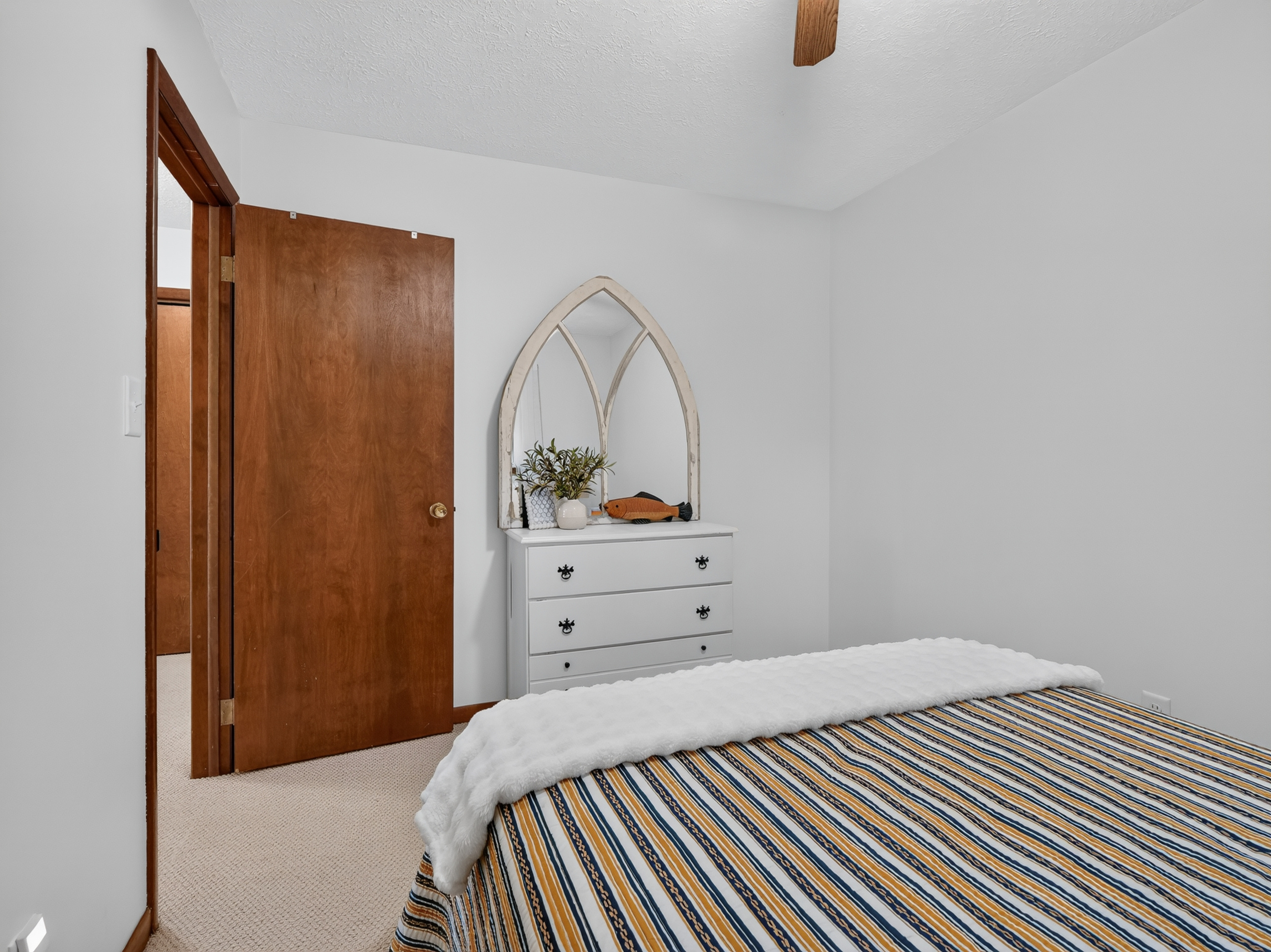  Four Bedroom Webster Lake Home - 物件實景