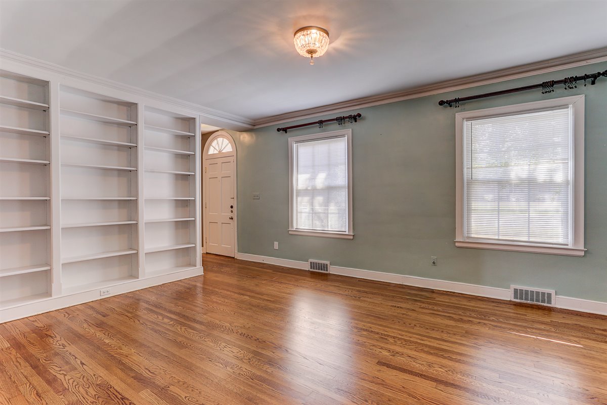 Memphis, Tennessee, 38111, United States, 4 Bedrooms Bedrooms, ,3 BathroomsBathrooms,Residential,For Sale,1974994