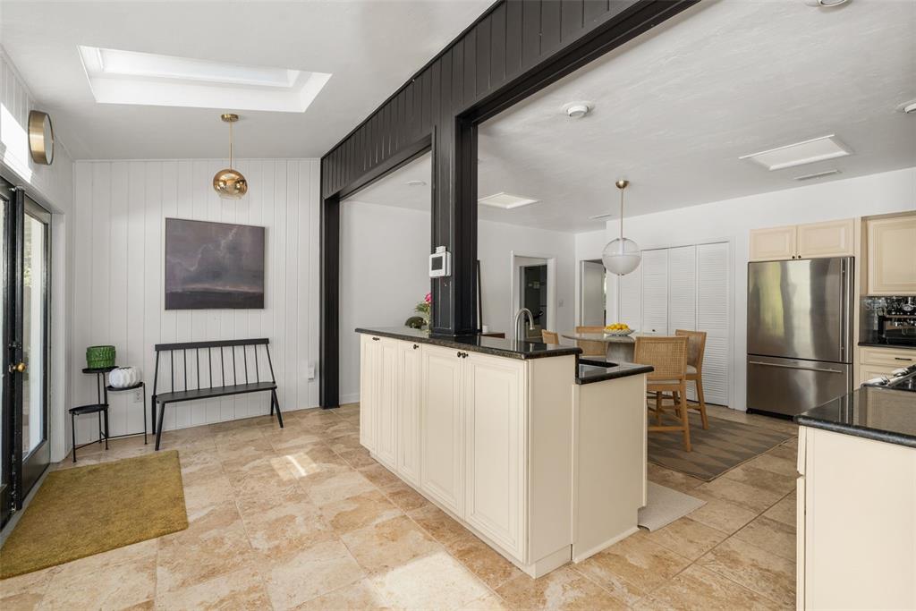 Gainesville, Florida, 32605, United States, 4 Bedrooms Bedrooms, ,3 BathroomsBathrooms,Residential,For Sale,1989463