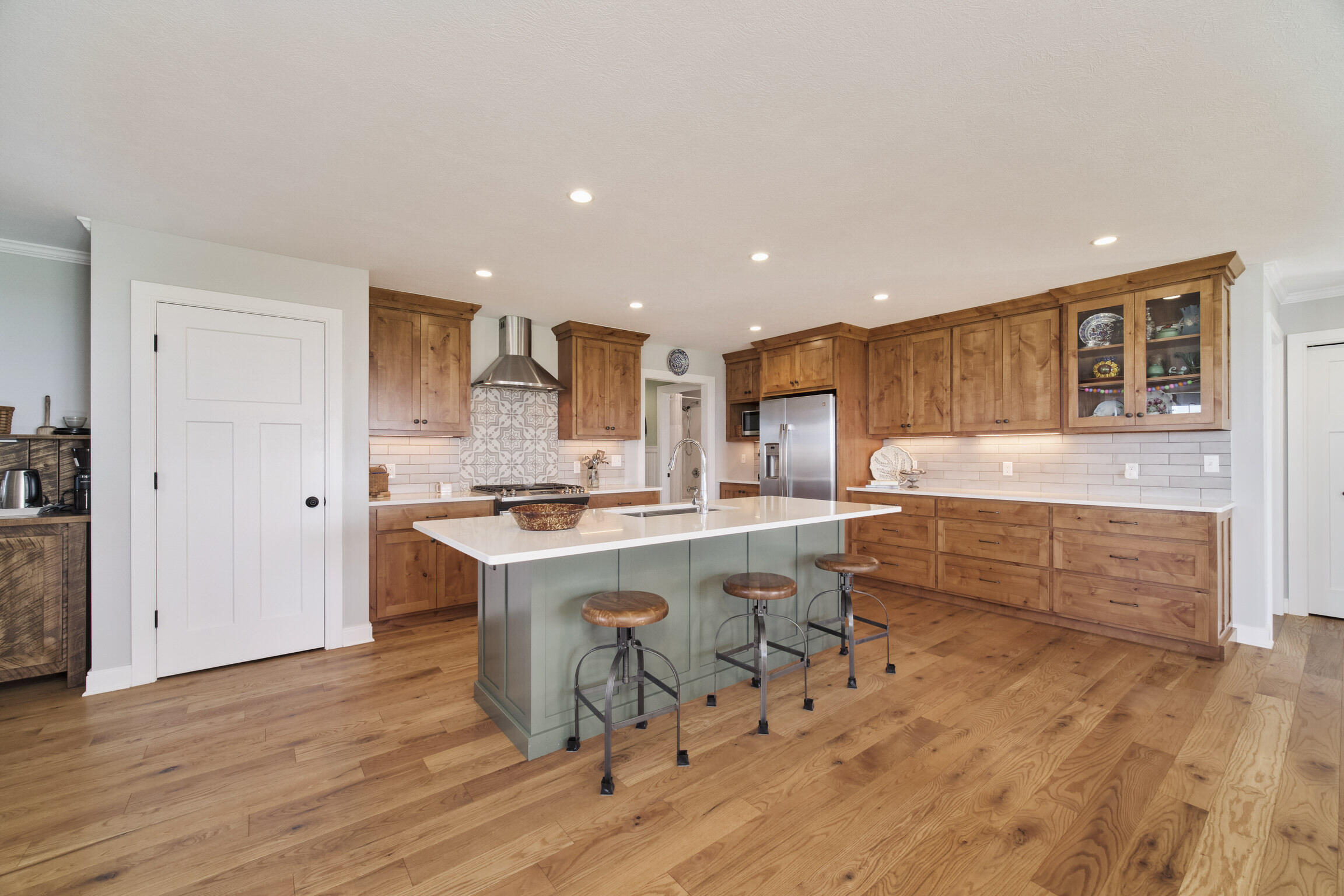 Manistee, Michigan, 49660, United States, 3 Bedrooms Bedrooms, ,2 BathroomsBathrooms,Residential,For Sale,2049083
