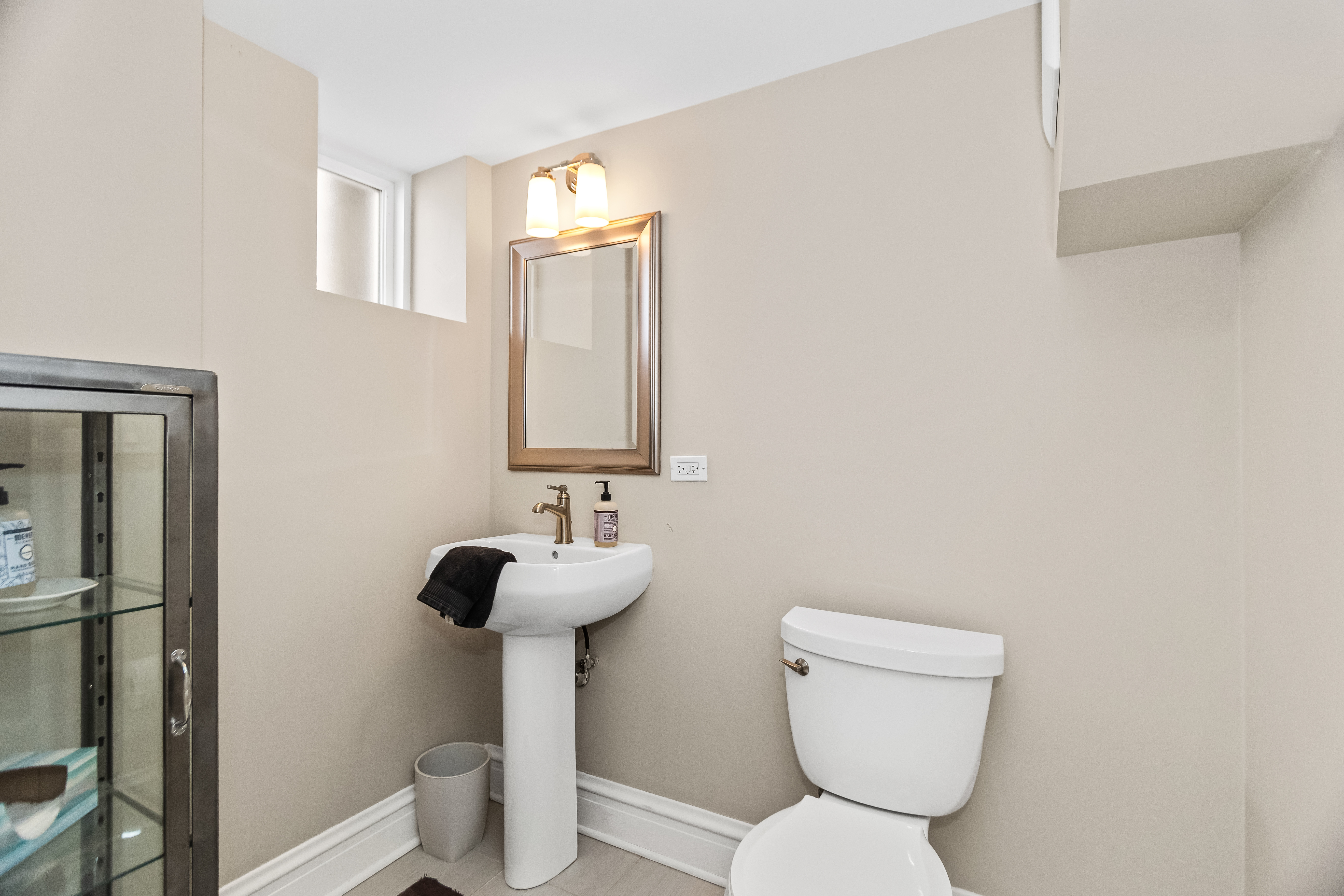  A Rare Opportunity to Own a Historic Home - 物件實景