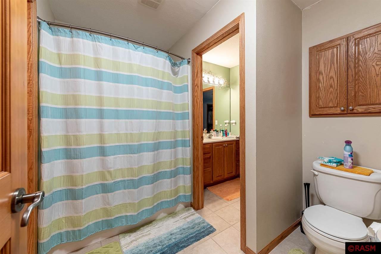 Mankato, Minnesota, 56001, United States, 4 Bedrooms Bedrooms, ,3 BathroomsBathrooms,Residential,For Sale,1879364