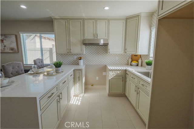 Compton, California, 90220, United States, 6 Bedrooms Bedrooms, ,5 BathroomsBathrooms,Residential,For Sale,2048011