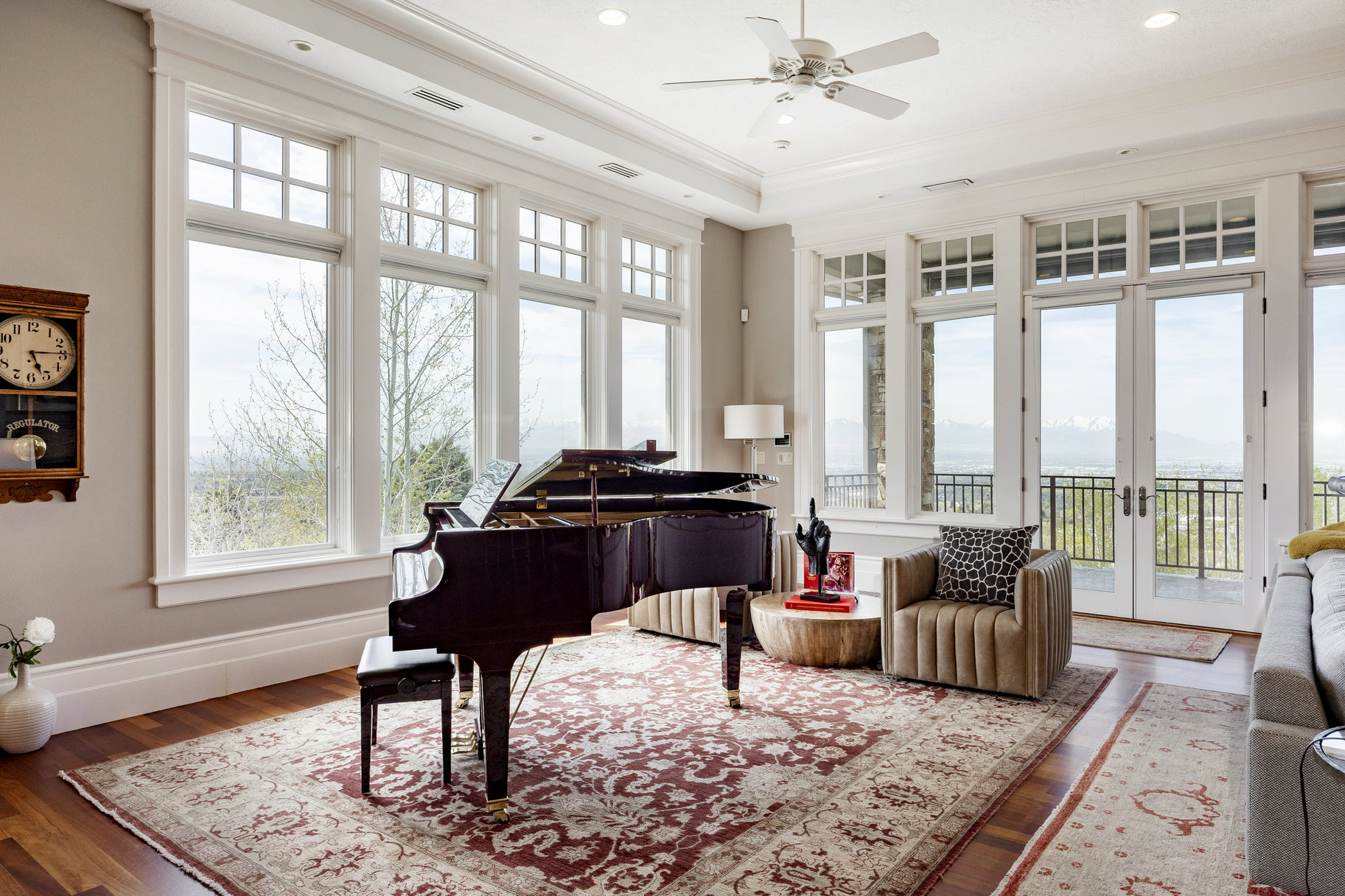  Timeless East Bench Craftsman Estate with Gated Entry, Expansive Light and Views - 物件實景