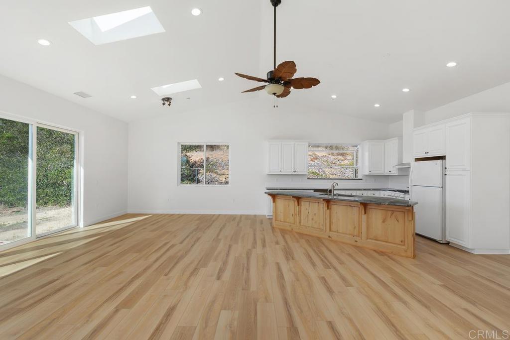 Bonsall, California, 92003, United States, 3 Bedrooms Bedrooms, ,2 BathroomsBathrooms,Residential,For Sale,1989367