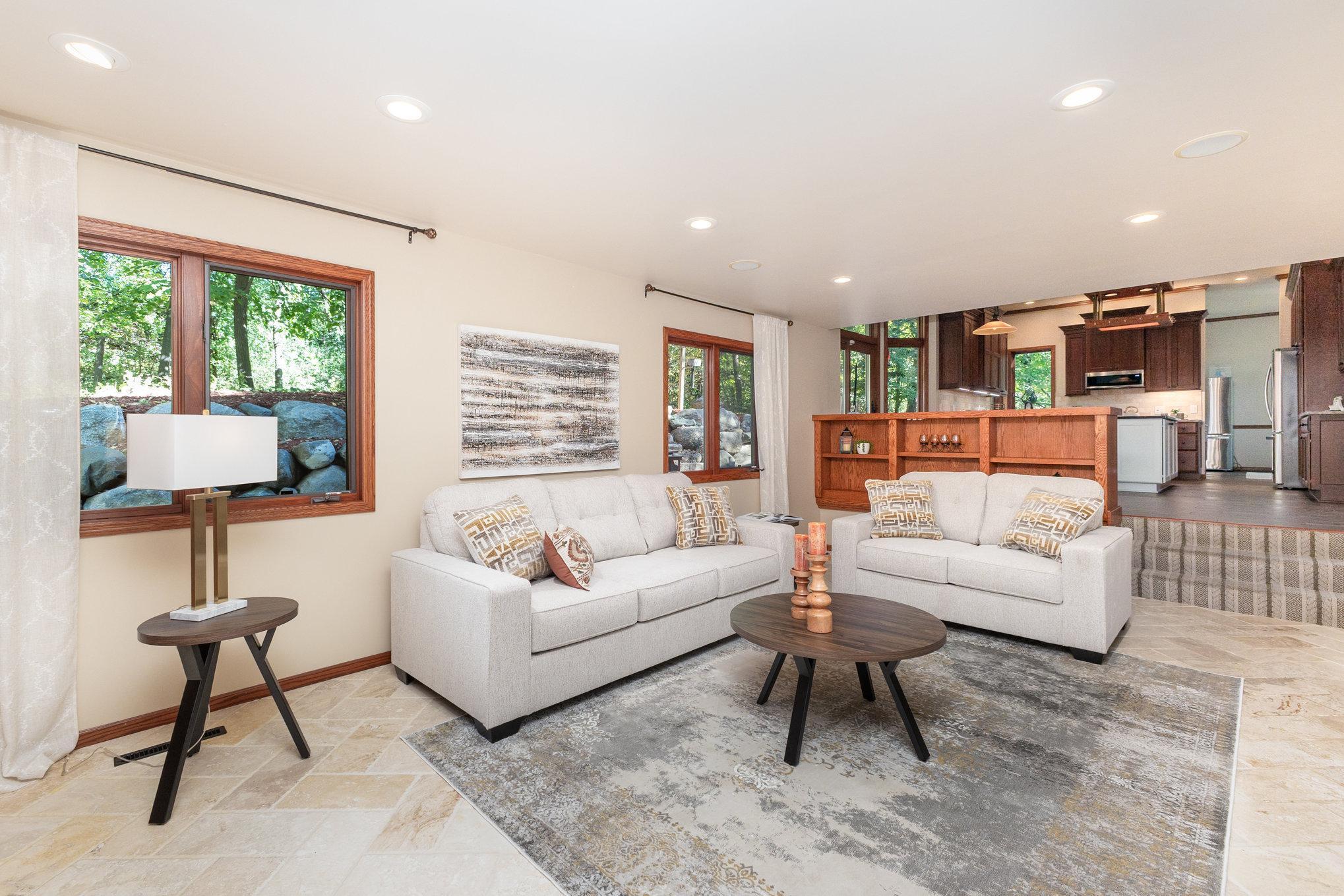 Lakeville, Minnesota, 55044, United States, 4 Bedrooms Bedrooms, ,3 BathroomsBathrooms,Residential,For Sale,1963667