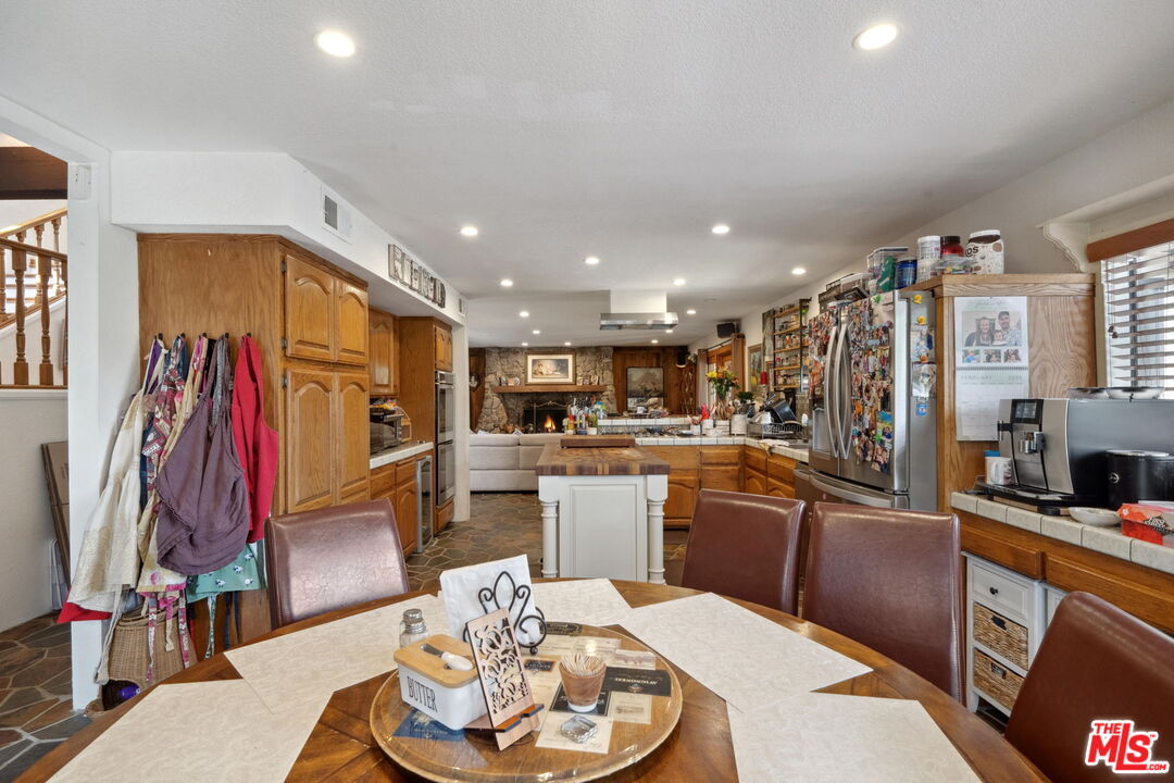 Calabasas, California, 91302, United States, 4 Bedrooms Bedrooms, ,3 BathroomsBathrooms,Residential,For Sale,1708601