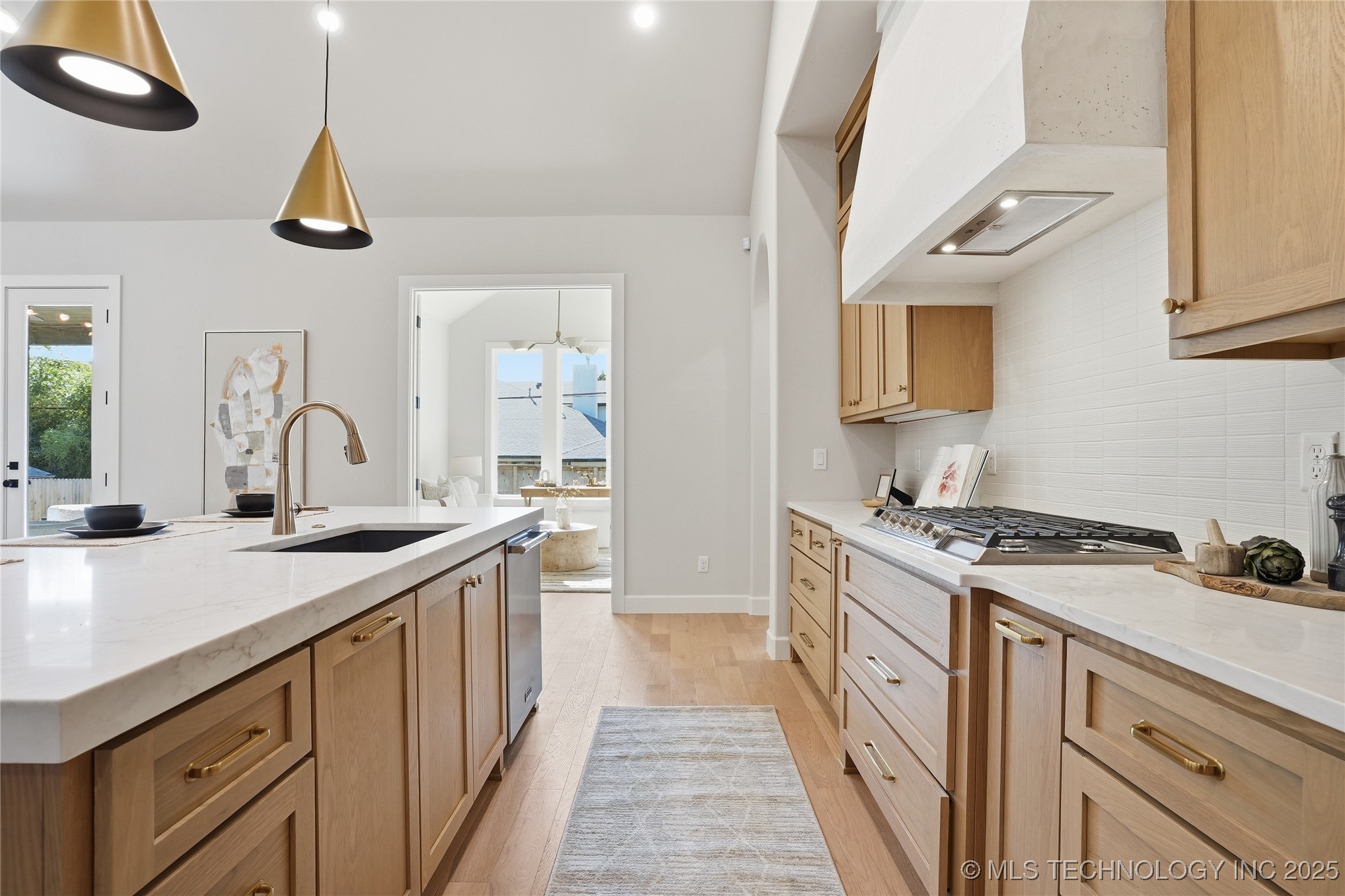 Tulsa, Oklahoma, 74114, United States, 4 Bedrooms Bedrooms, ,5 BathroomsBathrooms,Residential,For Sale,1990982