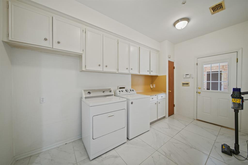 Sugar Land, Texas, 77478, United States, 4 Bedrooms Bedrooms, ,7 BathroomsBathrooms,Residential,For Sale,1778214