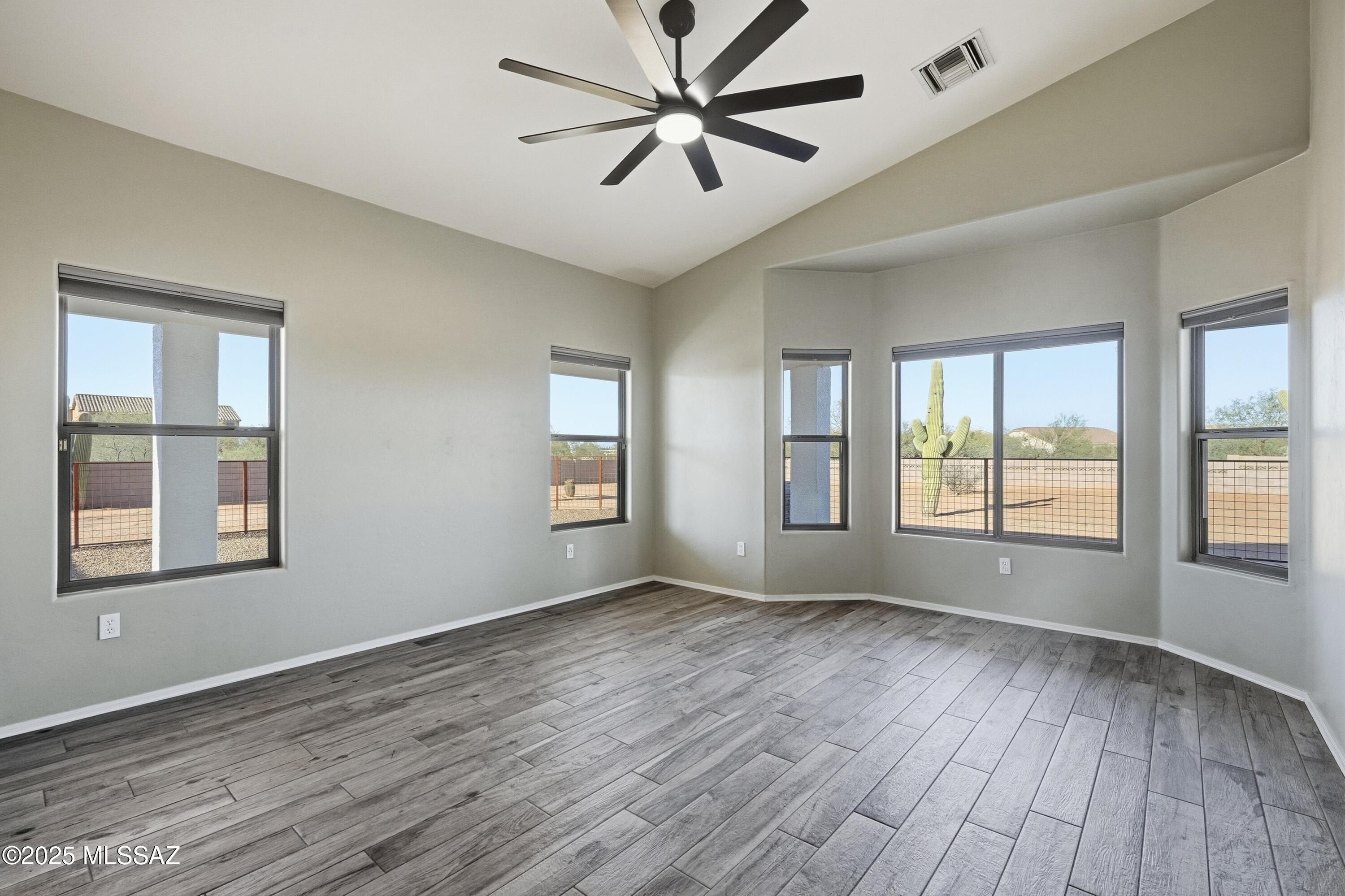 Sahuarita, Arizona, 85629, United States, 3 Bedrooms Bedrooms, ,2 BathroomsBathrooms,Residential,For Sale,1989505