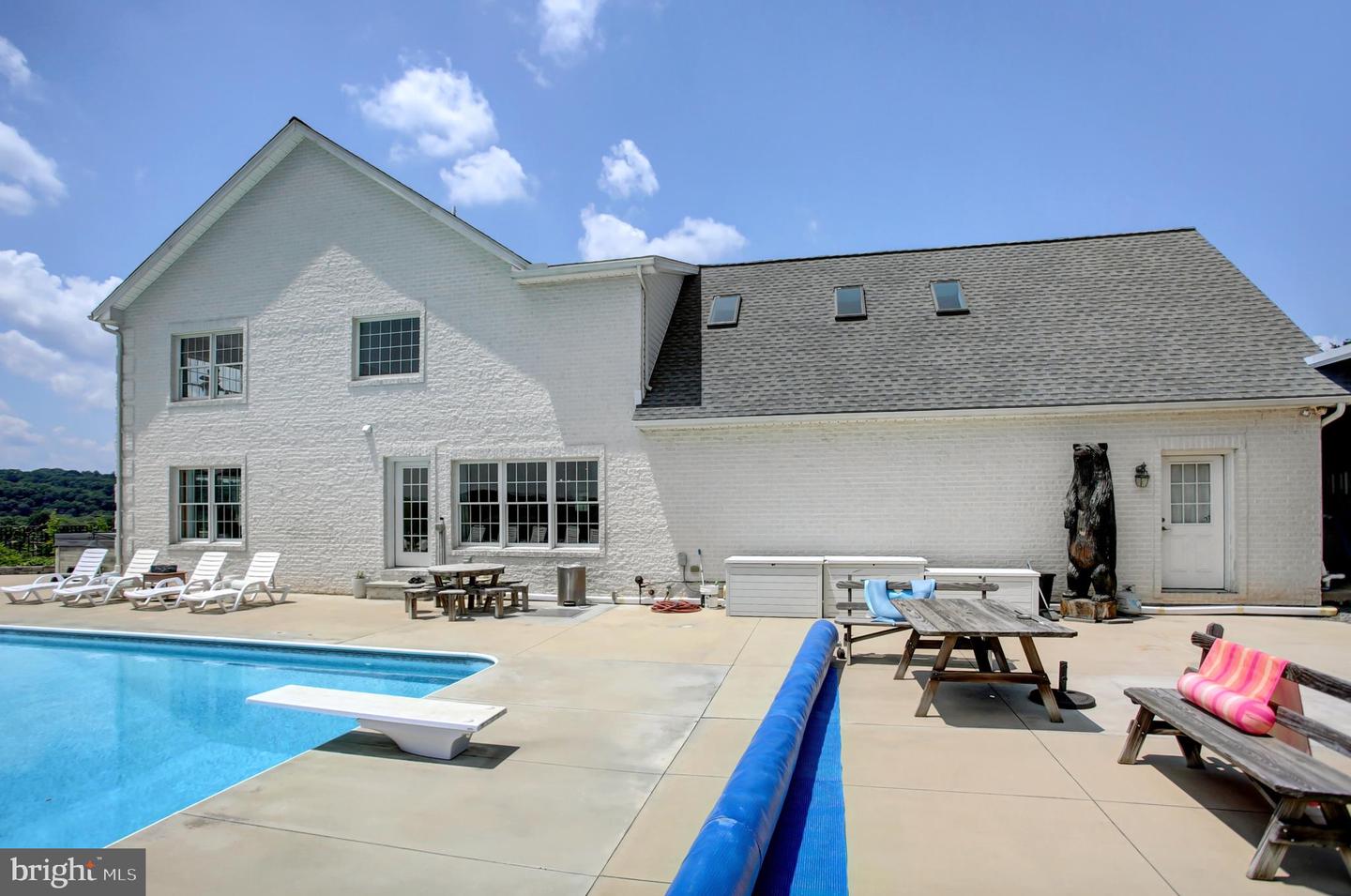 Big Pool, Maryland, 21711, United States, 5 Bedrooms Bedrooms, ,4 BathroomsBathrooms,Residential,For Sale,1897017