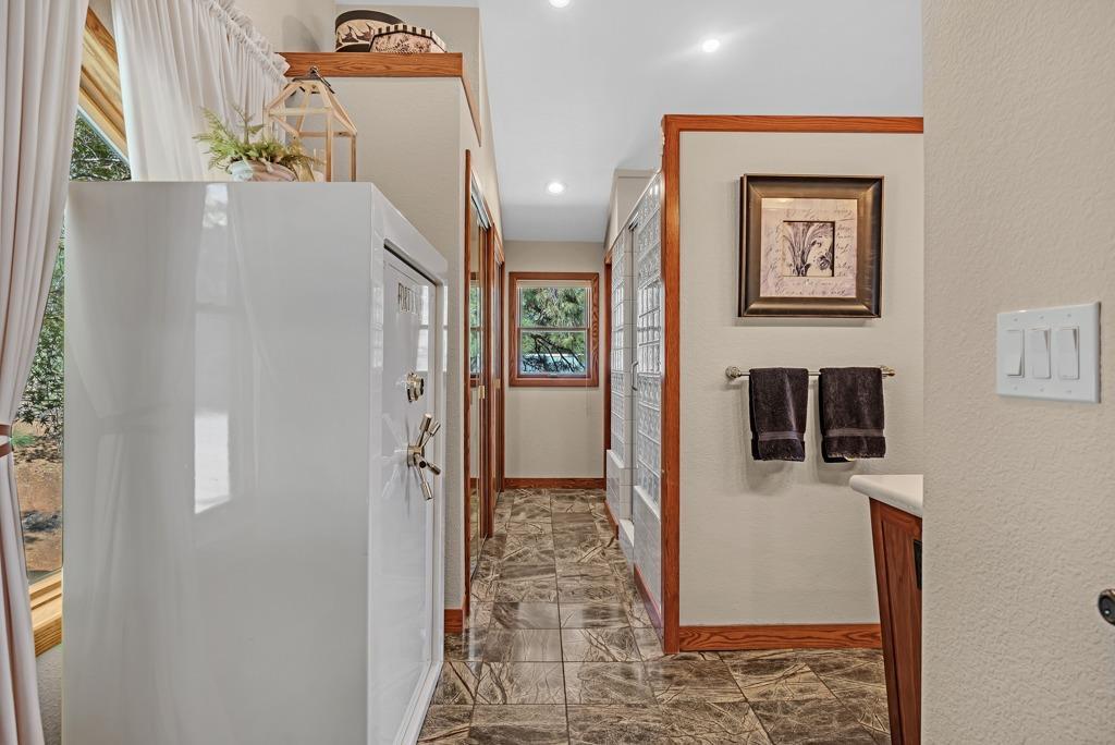 Placerville, California, 95667, United States, 3 Bedrooms Bedrooms, ,3 BathroomsBathrooms,Residential,For Sale,1923043