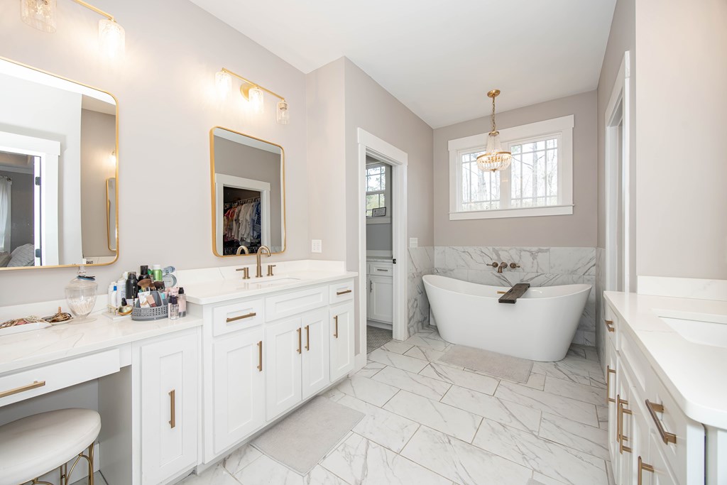 Columbus, Georgia, 31909, United States, 4 Bedrooms Bedrooms, ,3 BathroomsBathrooms,Residential,For Sale,1911024