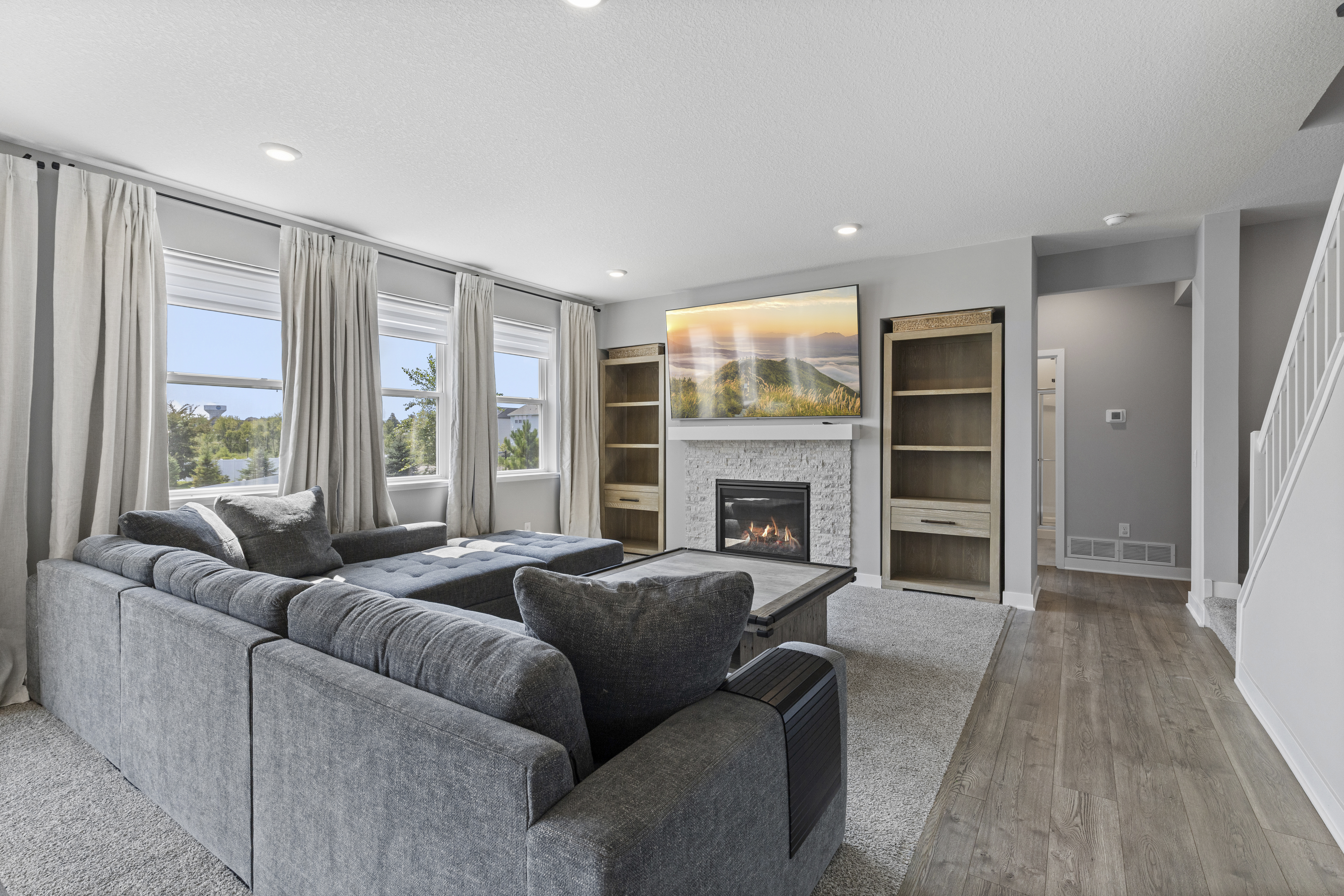  Spacious Living in the Heart of Pinnacle Reserve - 物件實景
