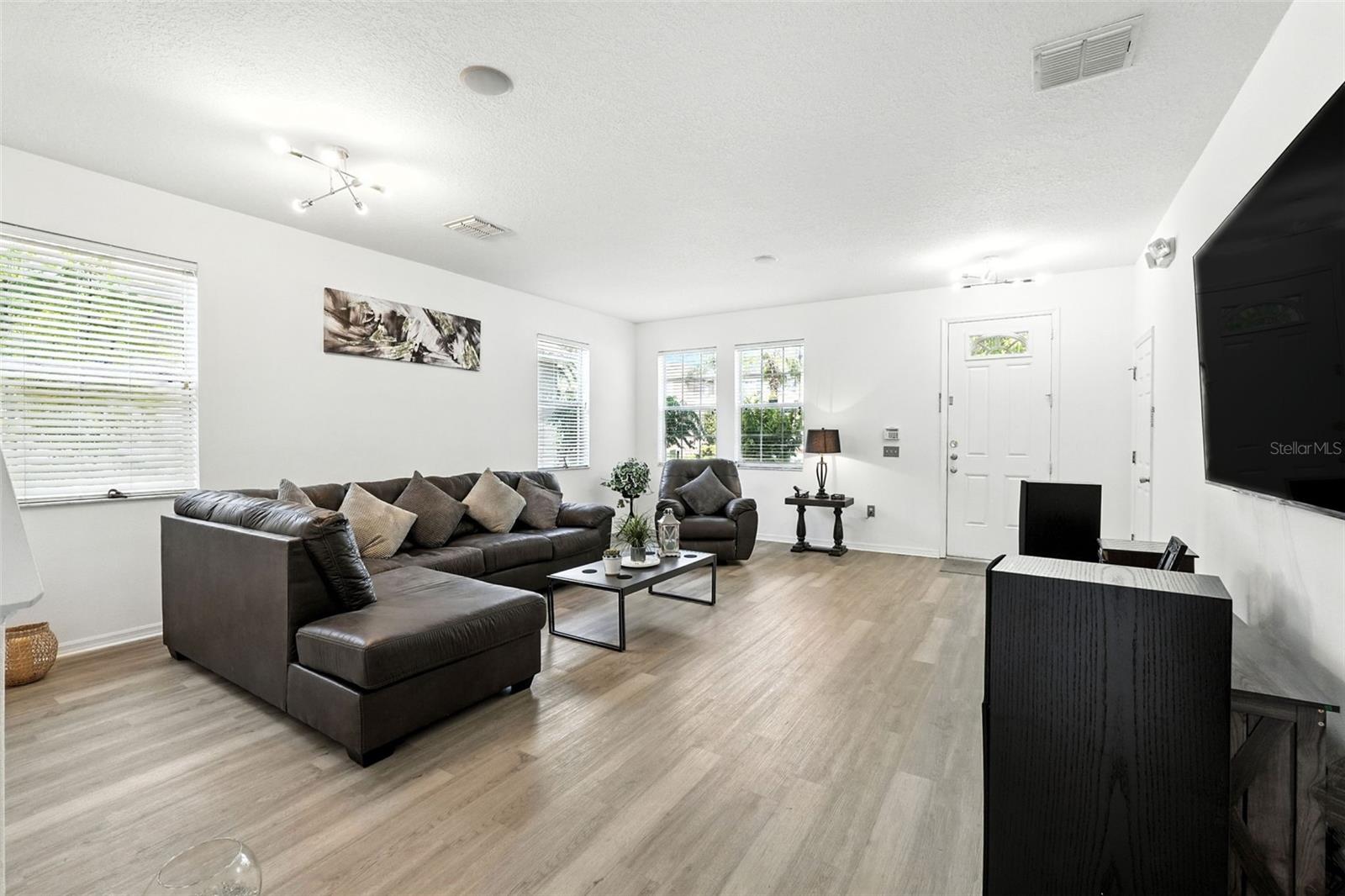 KISSIMMEE, Florida, 34744, United States, 5 Bedrooms Bedrooms, ,5 BathroomsBathrooms,Residential,For Sale,1980331